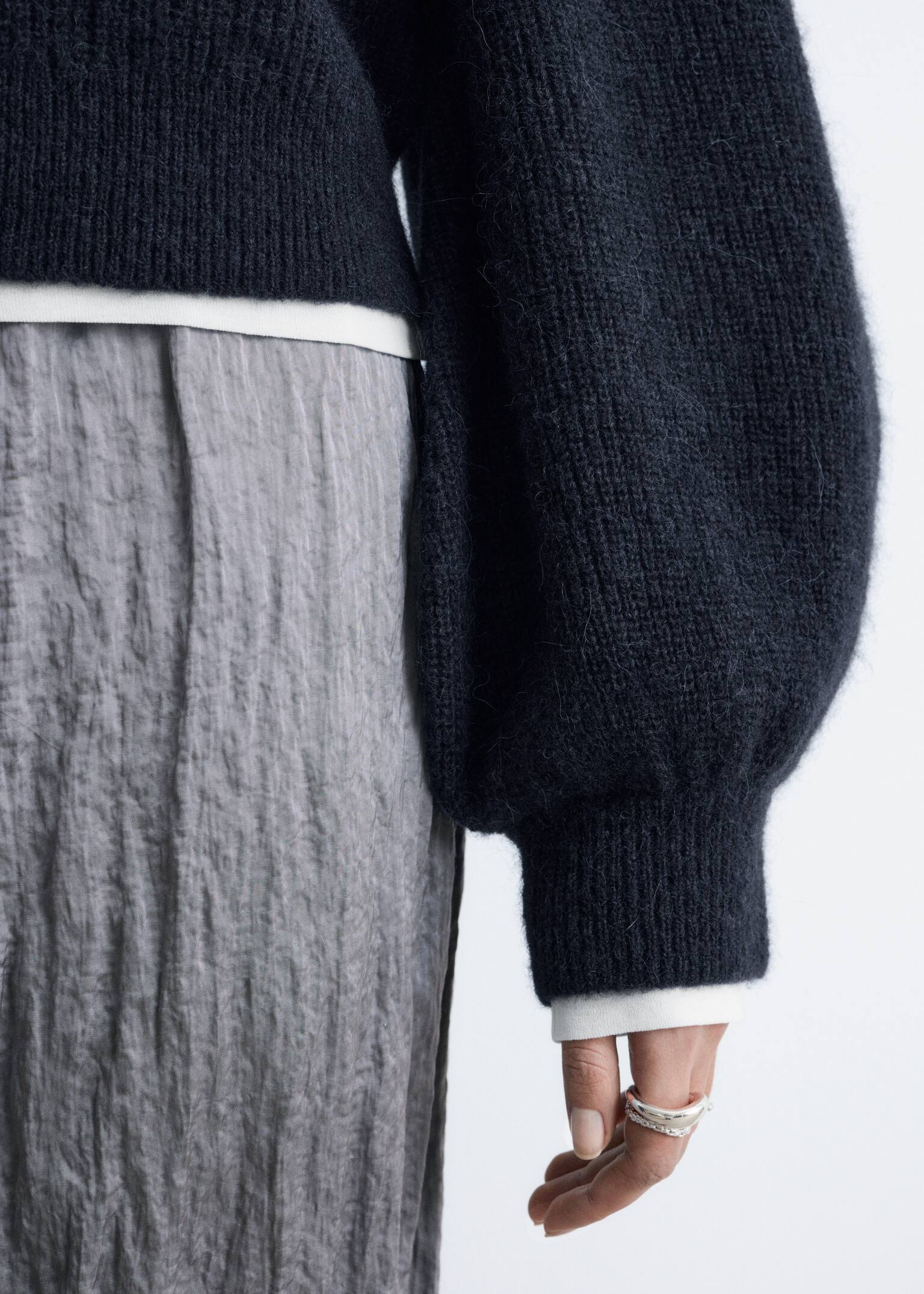 Tröja i alpackablandning med ballongärm - Marinblå/Röd/Brun - 4