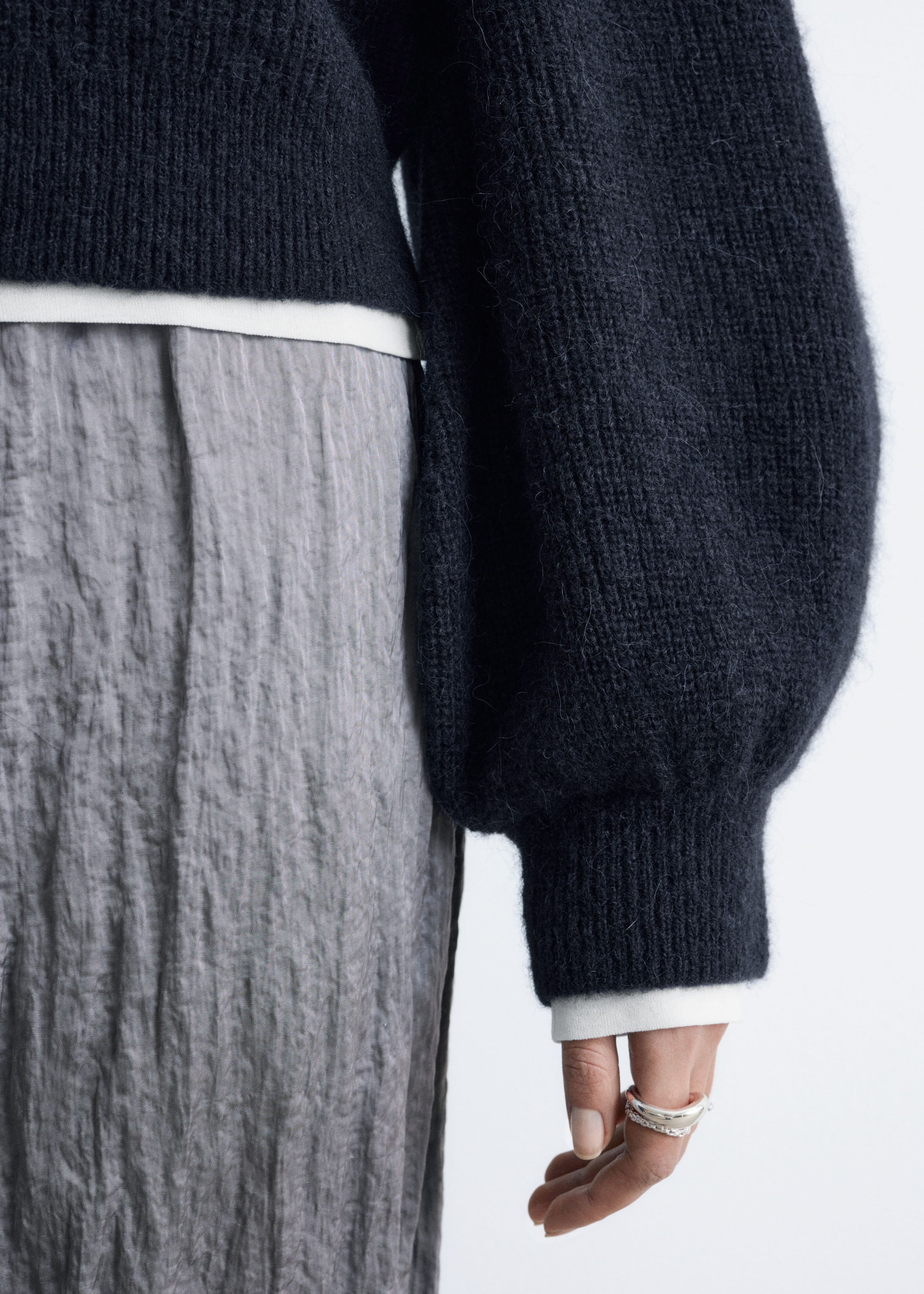 Image of Alpaca-Blend Balloon-Sleeve Jumper