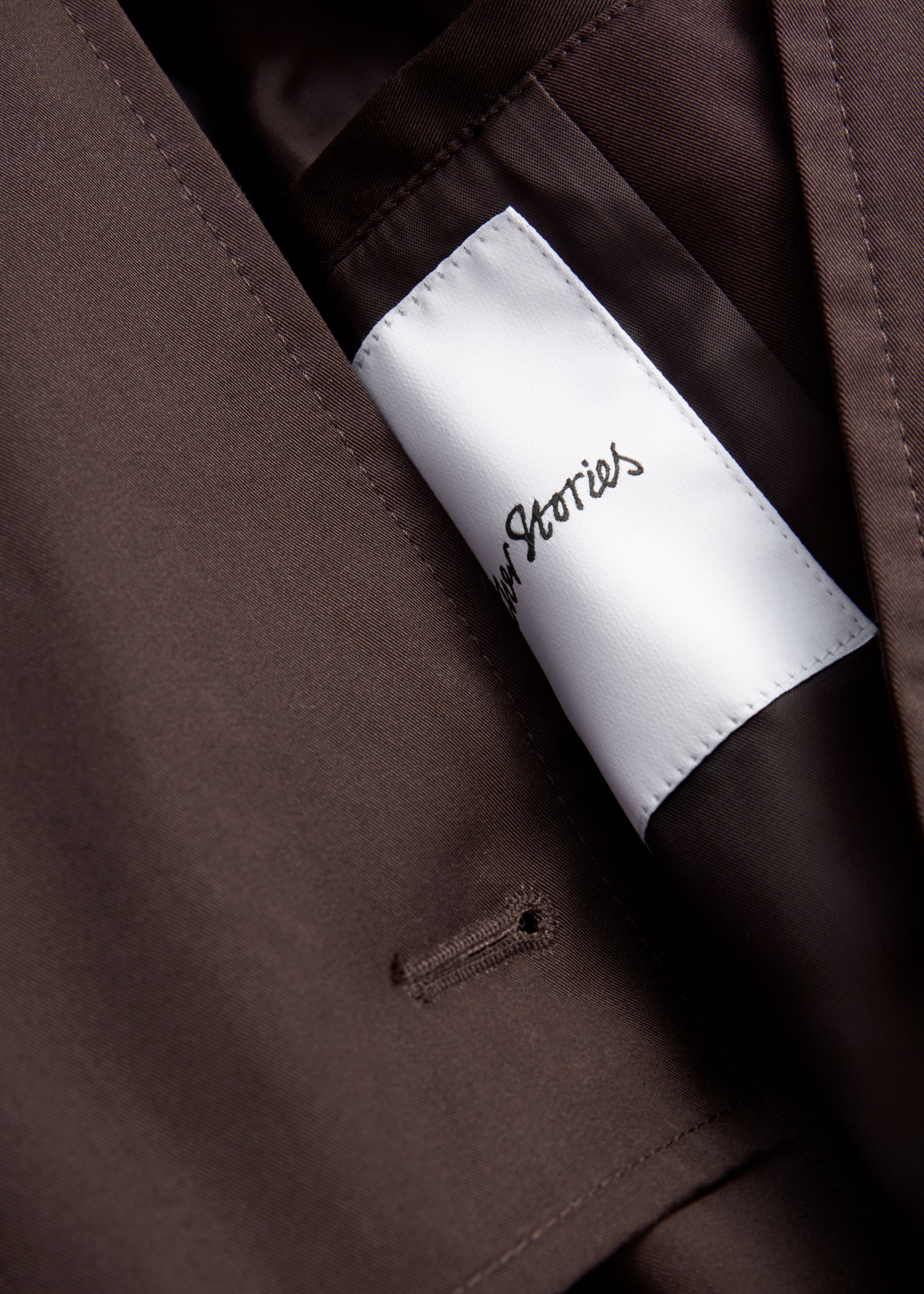 Grösseres Bild ansehen: Kurze Trenchcoat-Jacke - Dunkelbraun - DAMEN | H&M CH 3