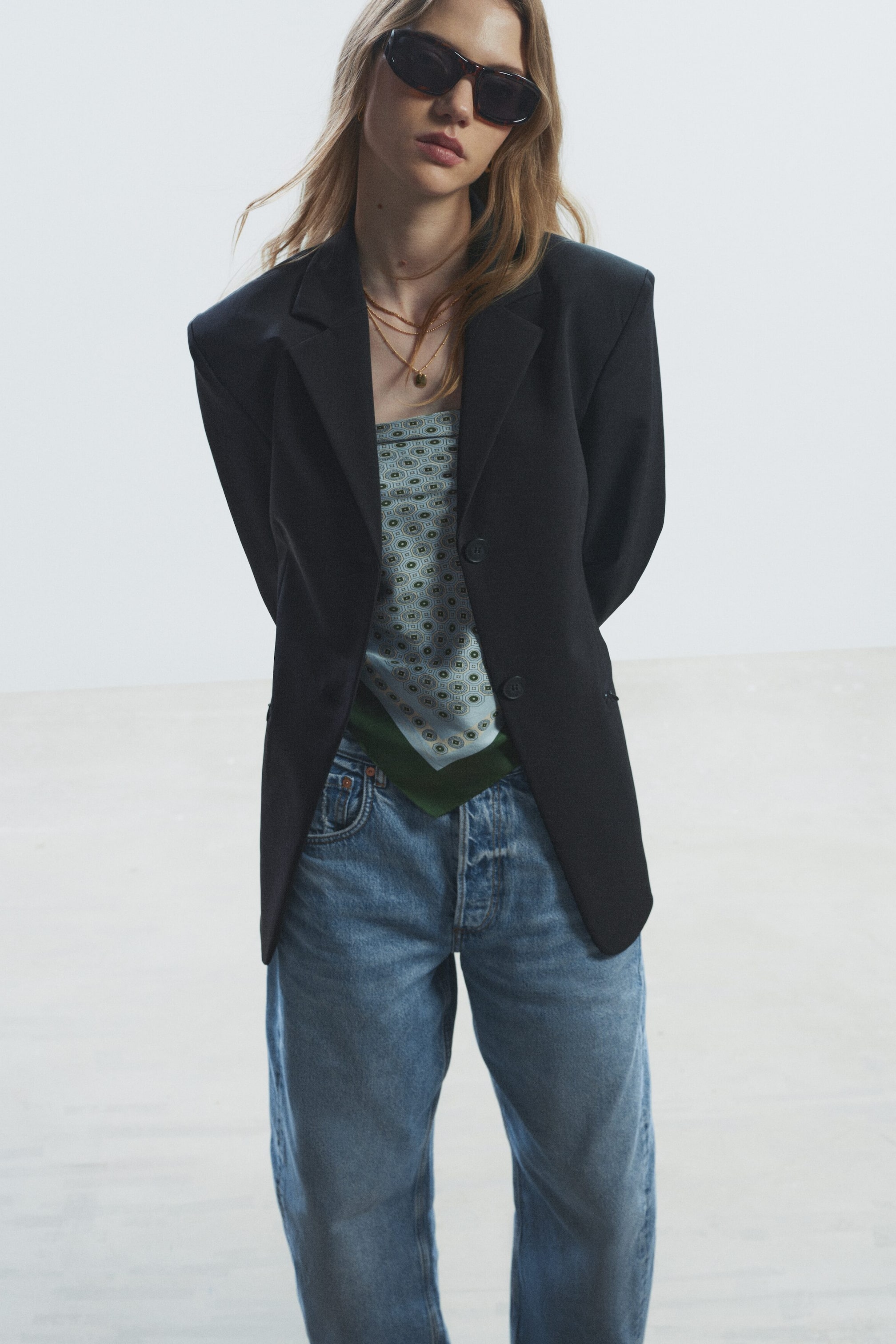 Visa större bild: Jeans med avsmalnande ben - Mellanblå - DAM | H&M FI 1