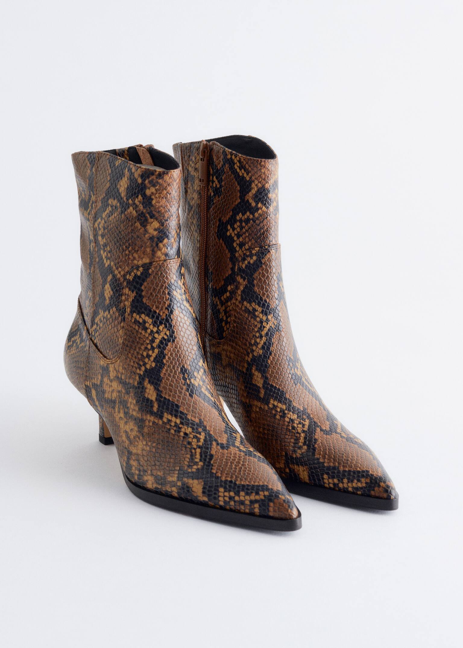 Bottines à petits talons - Motif serpent cognac/Noir/Marron Clair - 6
