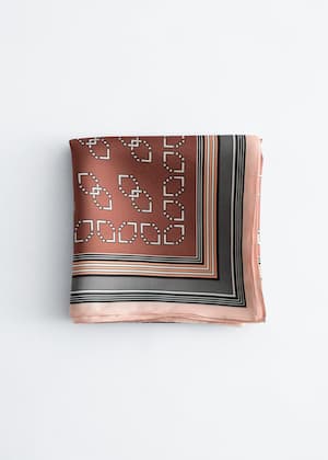 Brown/Graphic Pattern
