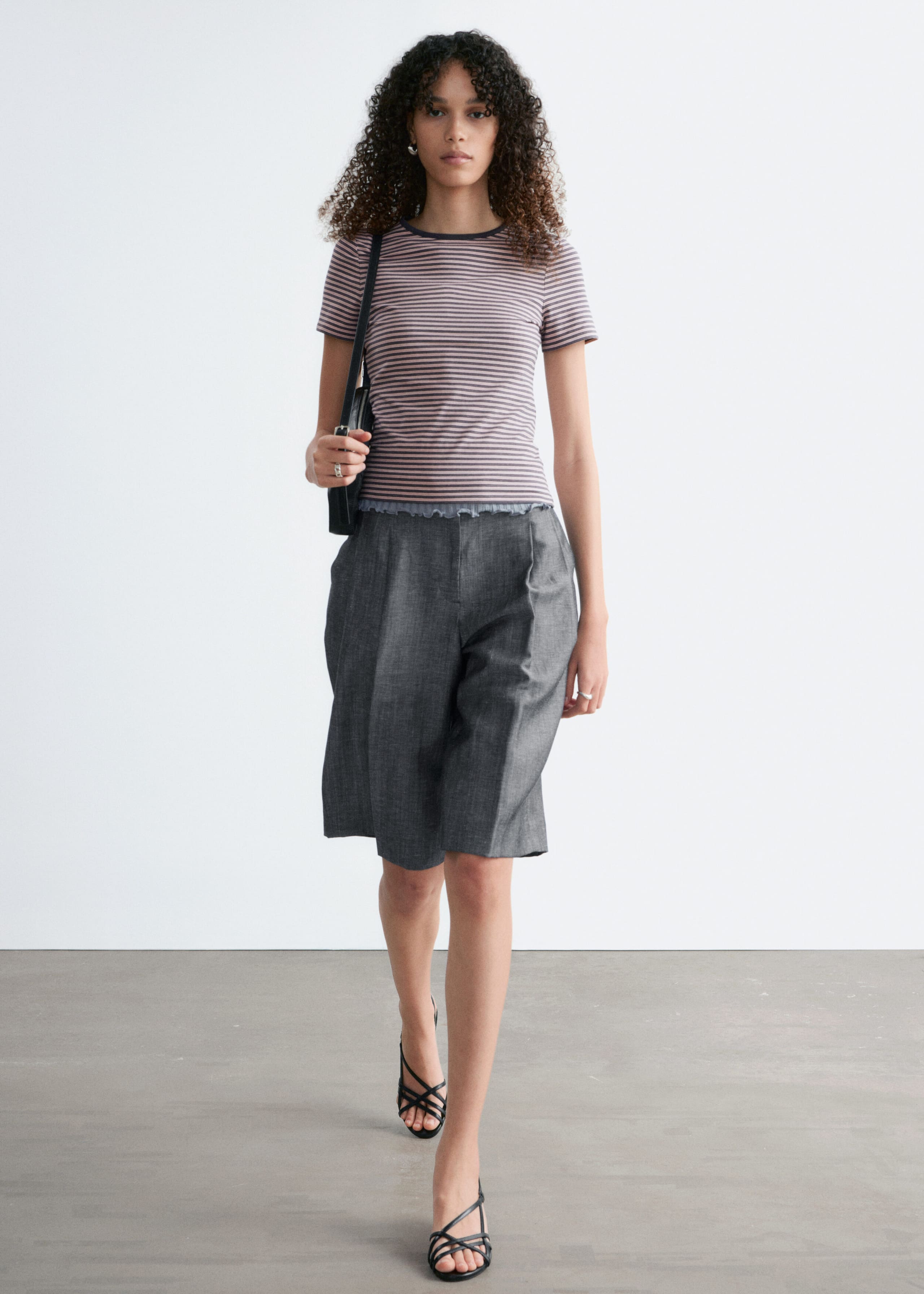 Image of T-shirt i trikå med smal passform