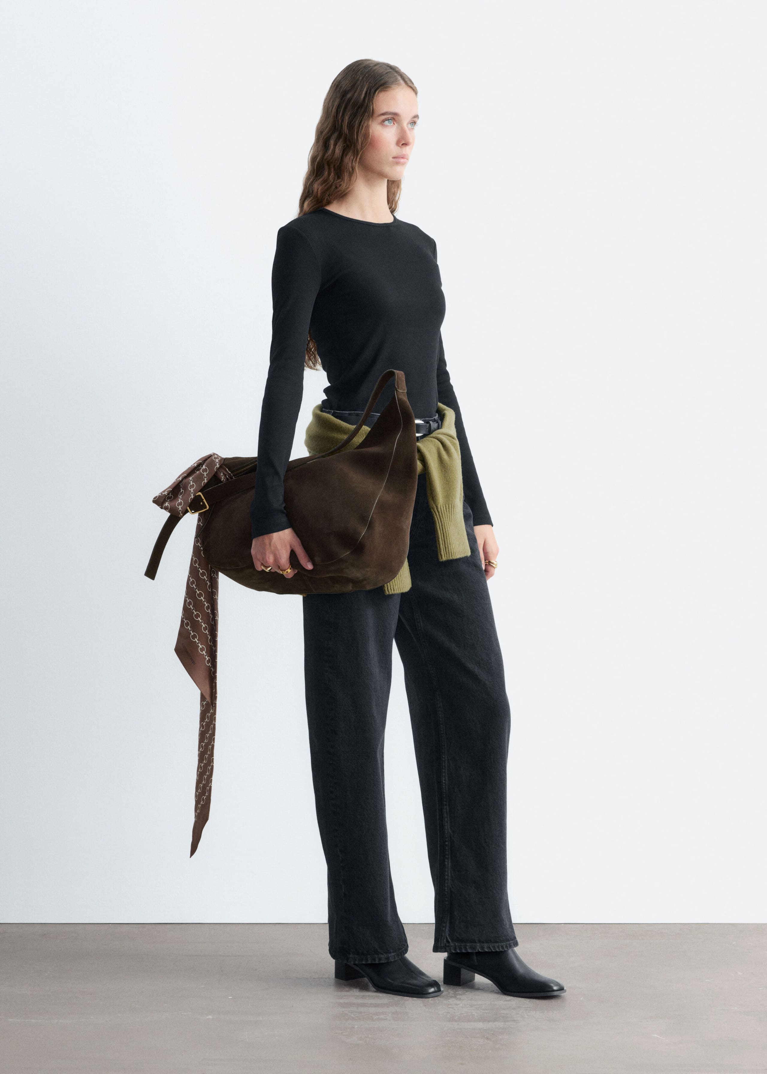 Maglia a maniche lunghe con finitura a coste - Nero - Lookbook