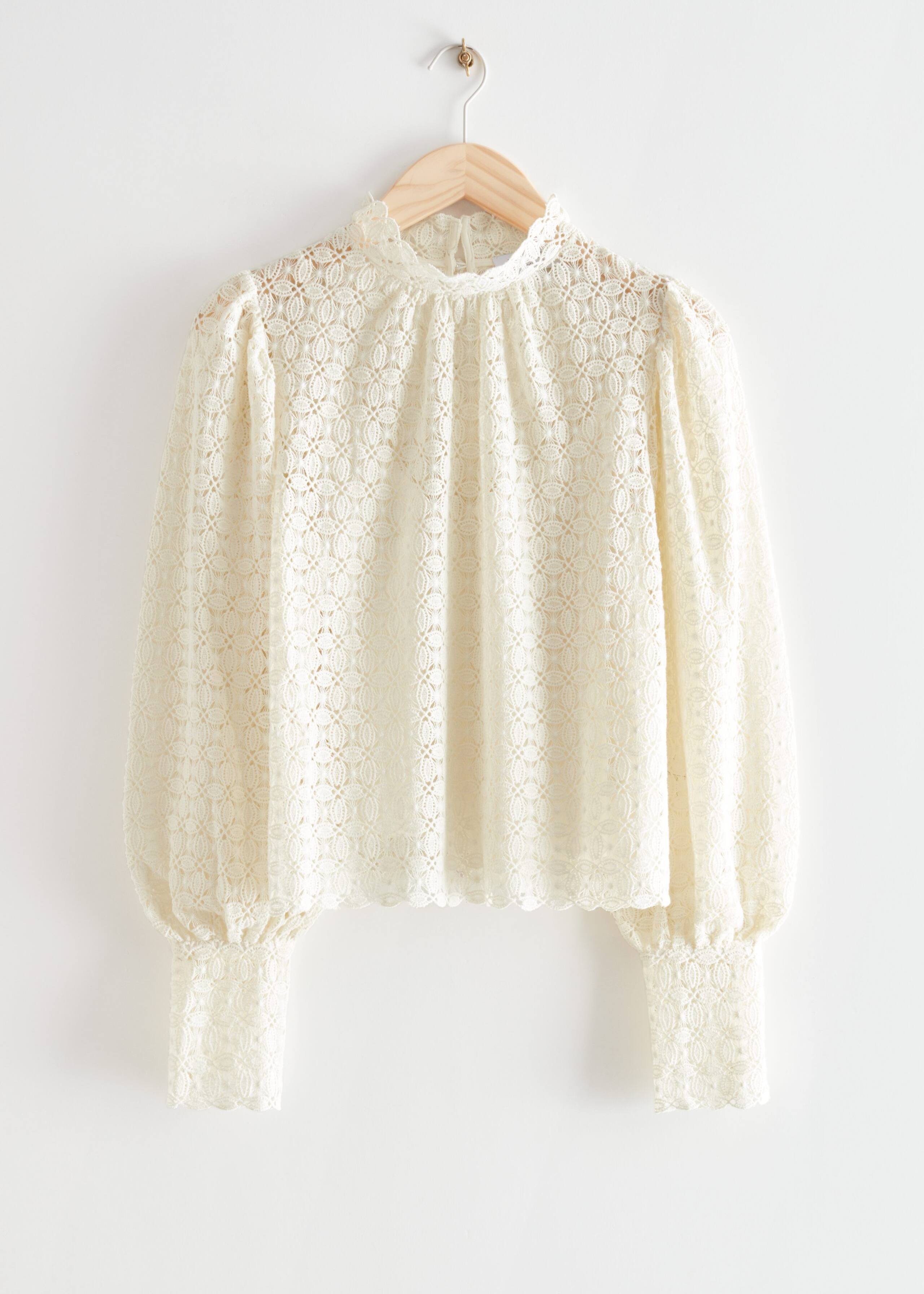 Cropped Scallop Lace Blouse - Cream - Natura morta