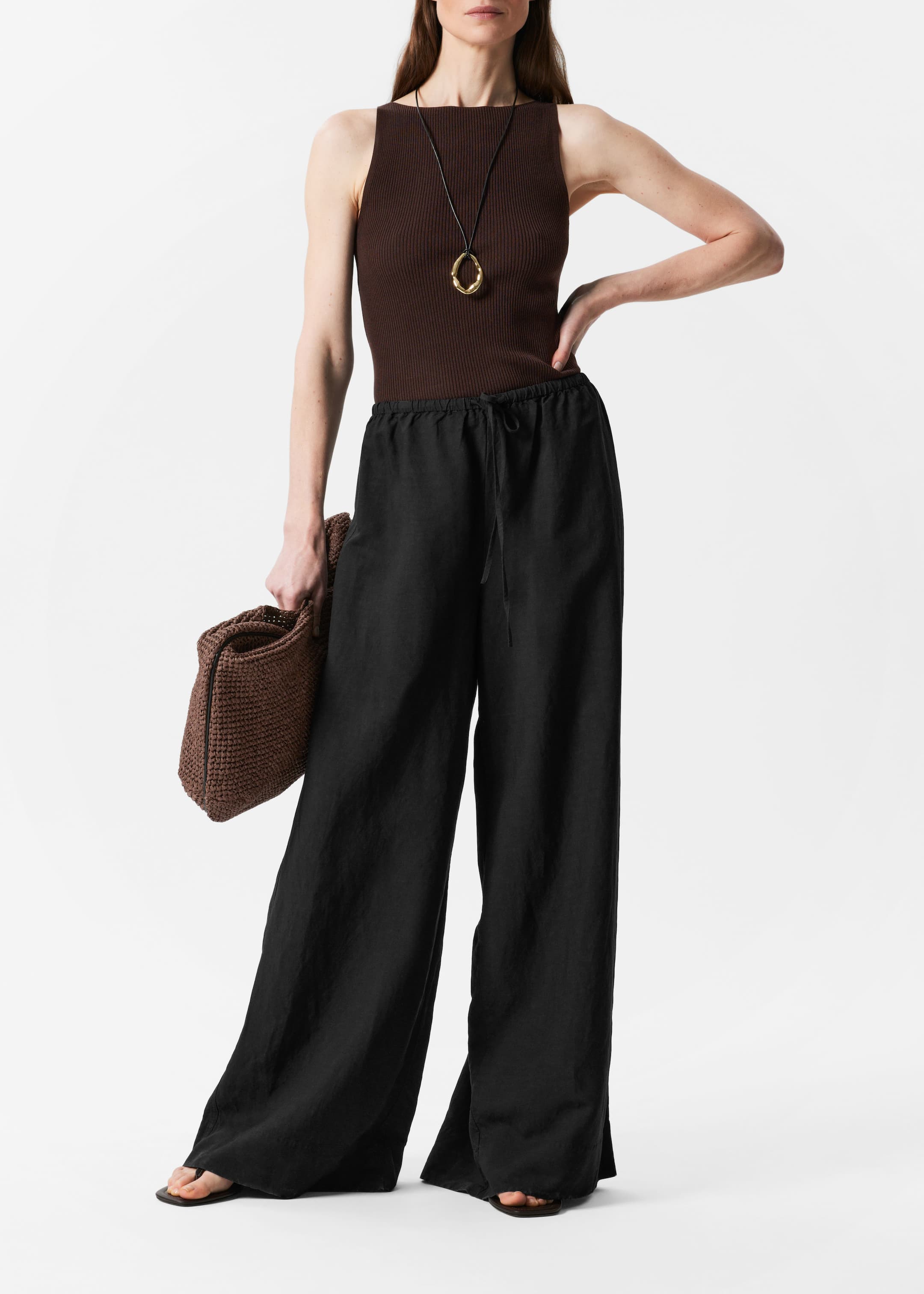Visualizza immagine più grande: Pantaloni dalla vestibilità rilassata con coulisse - Nero - DONNA | H&M IT 2