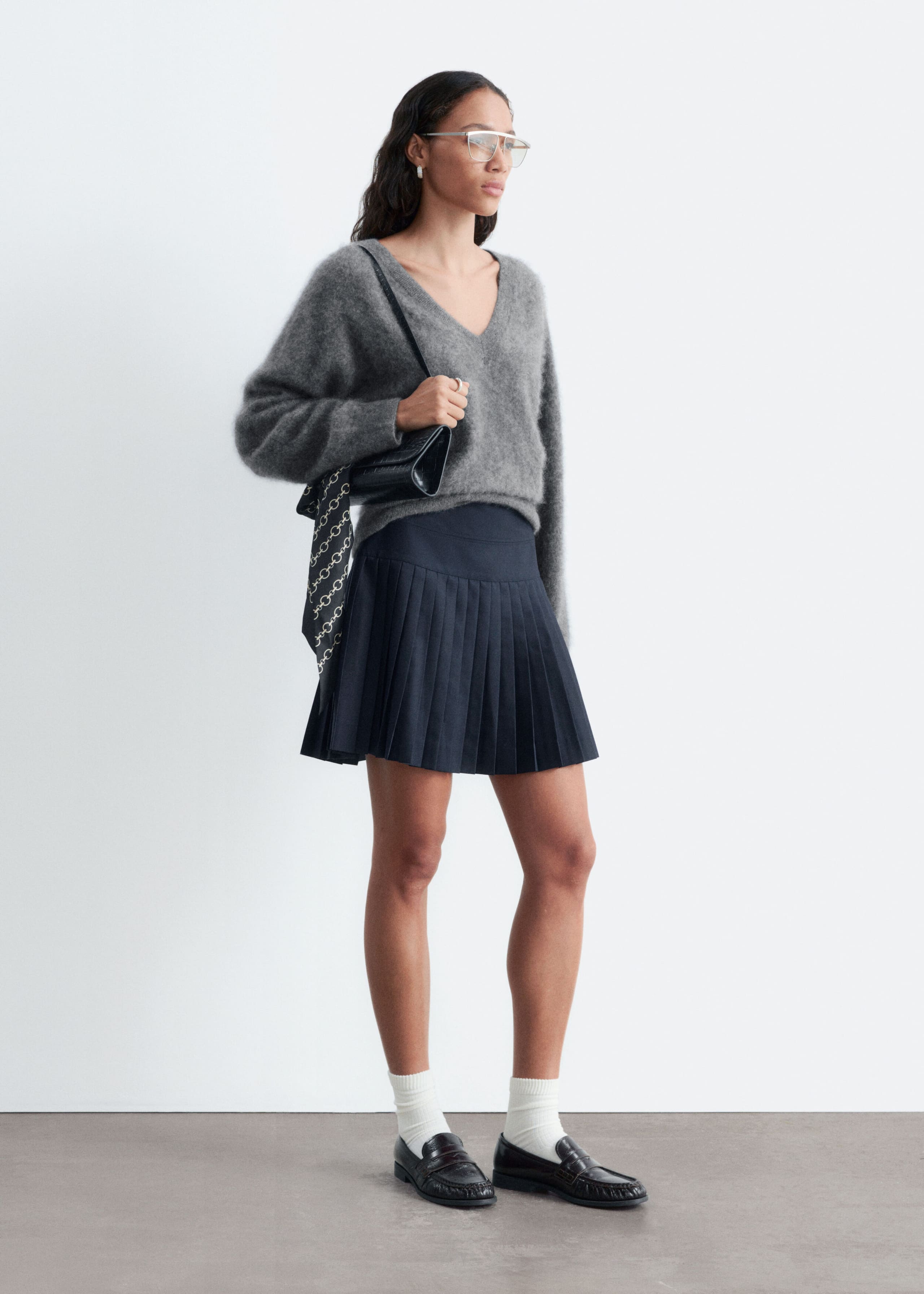 Plissee-Minirock - Dunkelblau - Lookbook