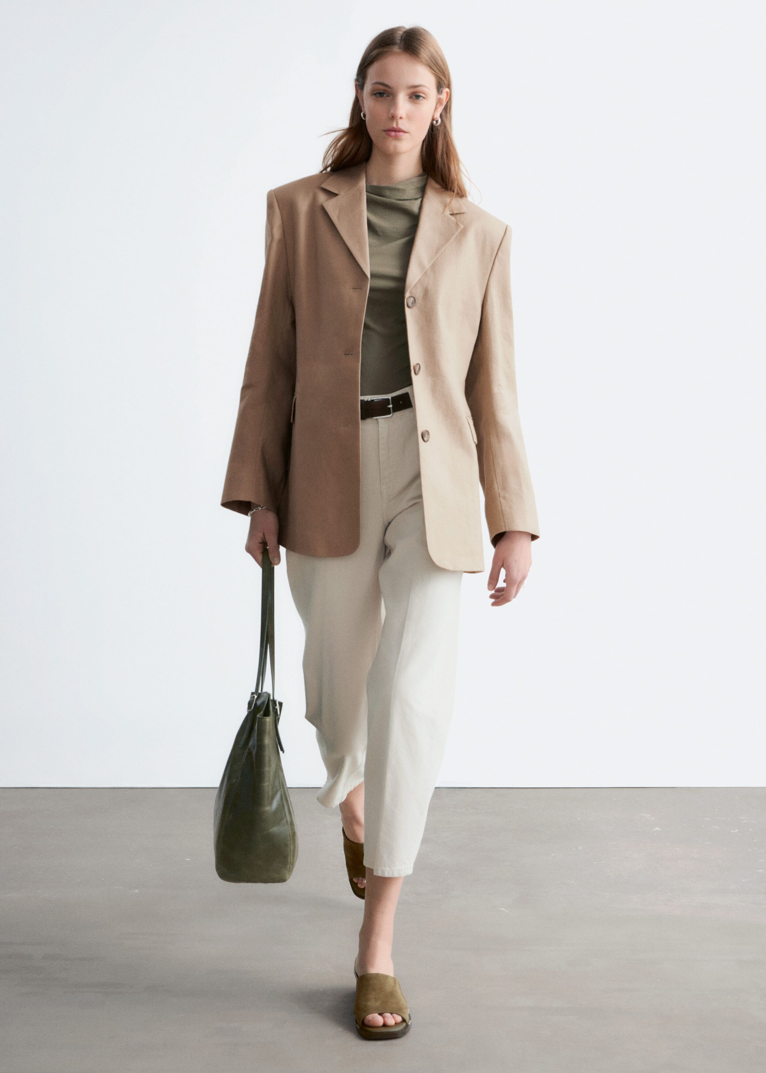 Image of Schmal zulaufender Leinenblazer