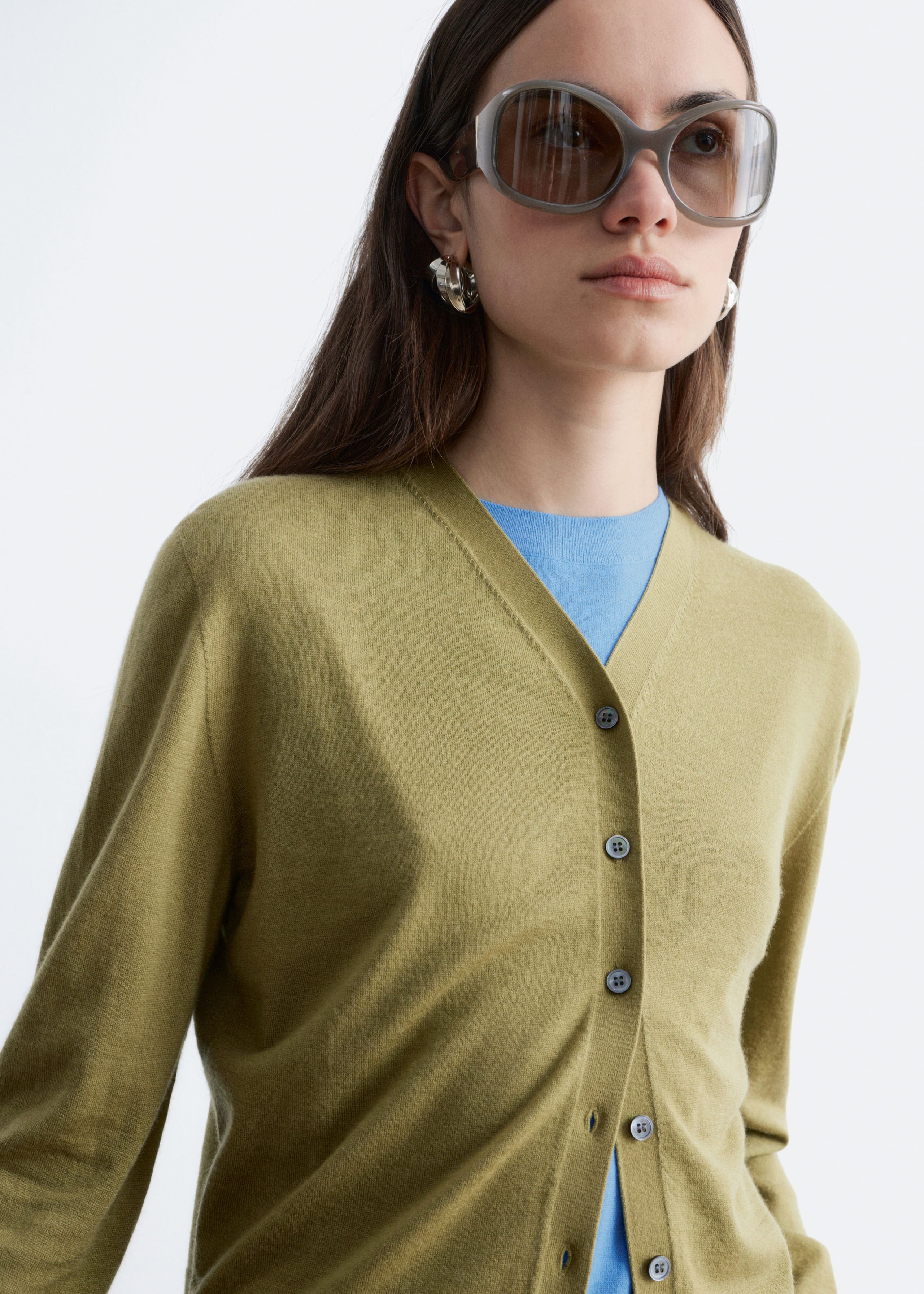 Cropped Cashmere Cardigan - Bright Red - Lookbook