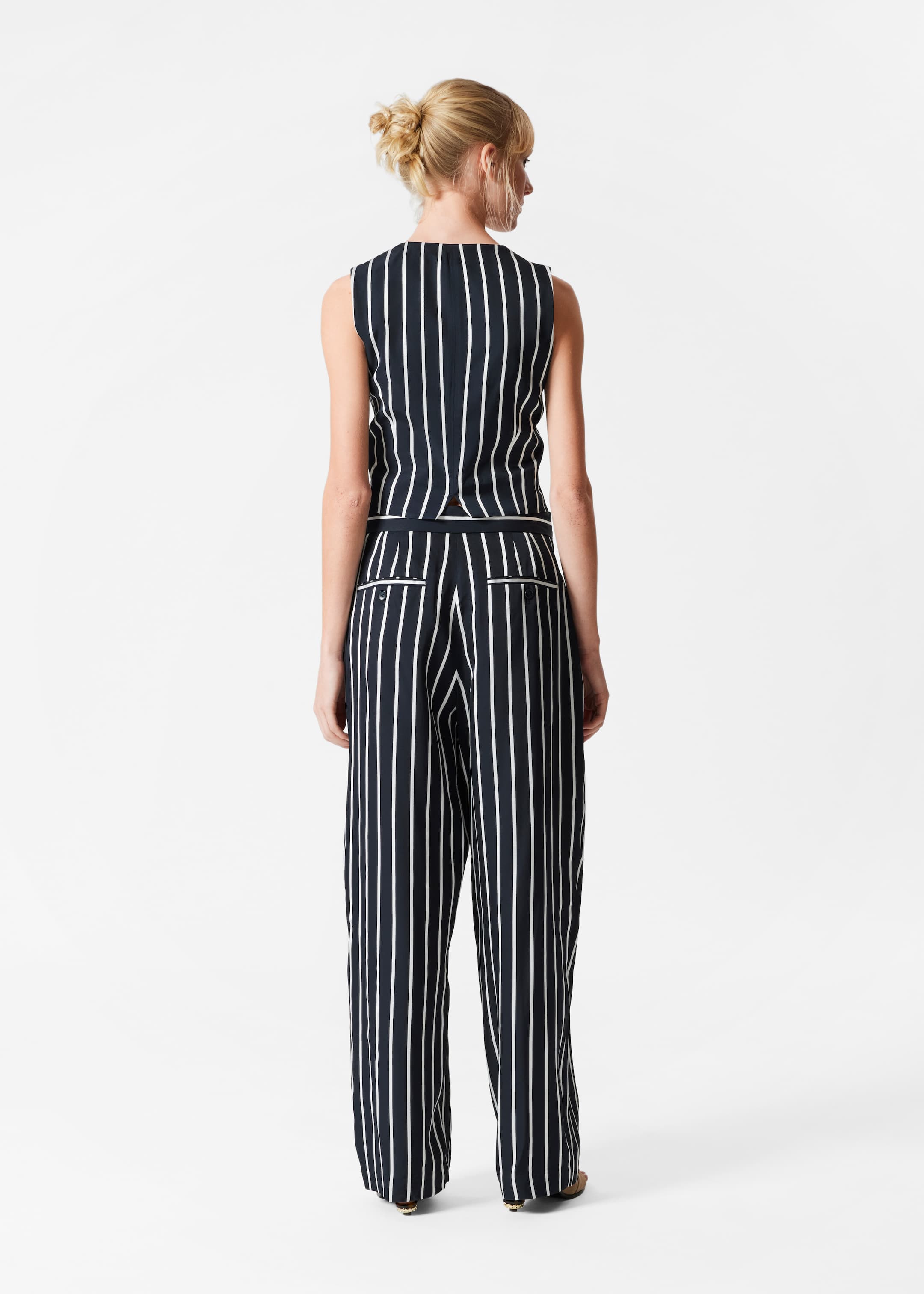 Ingrandisci l'immagine: Deep Pleat Tailored Trousers - Navy Stripes - DONNA | H&M CH 4