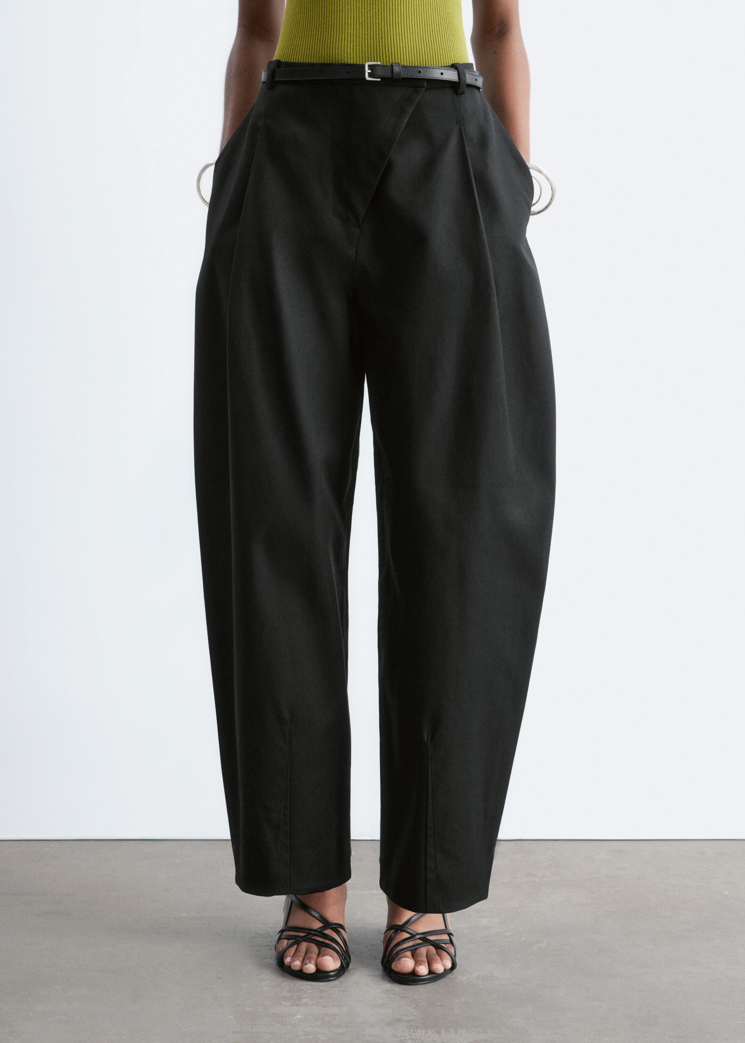 Image of Pantalones de perneras de barril