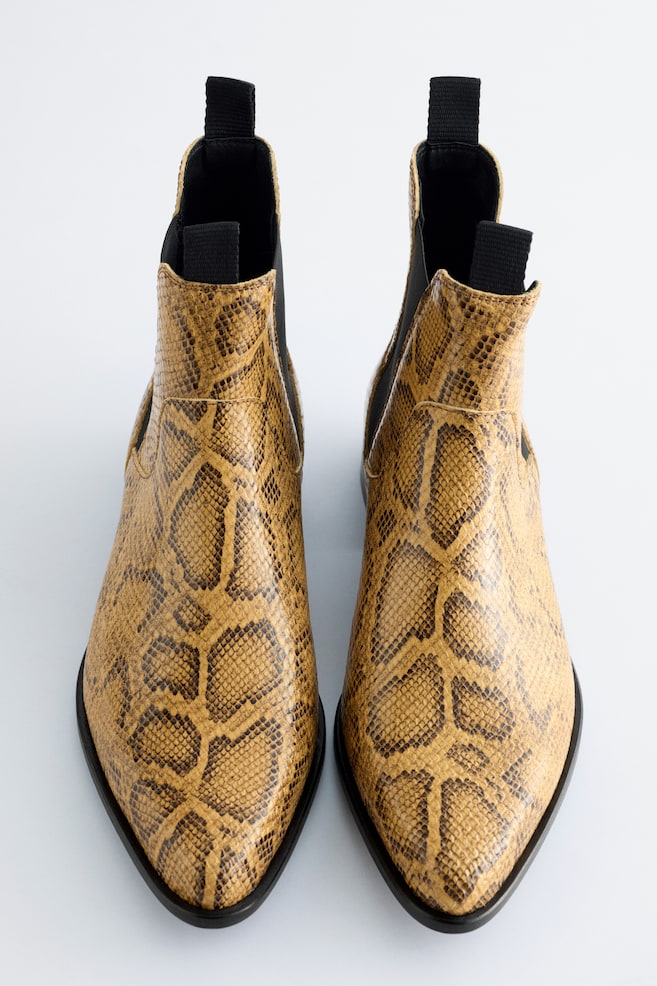 Skórzane sztyblety ze spiczastymi noskami - Beżowy/Wzór skóry węża/Czarny - 3