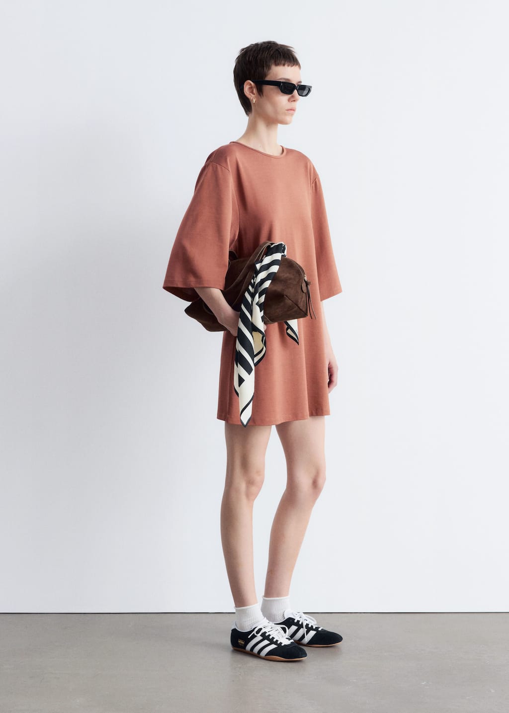Image of T-shirt long ajusté