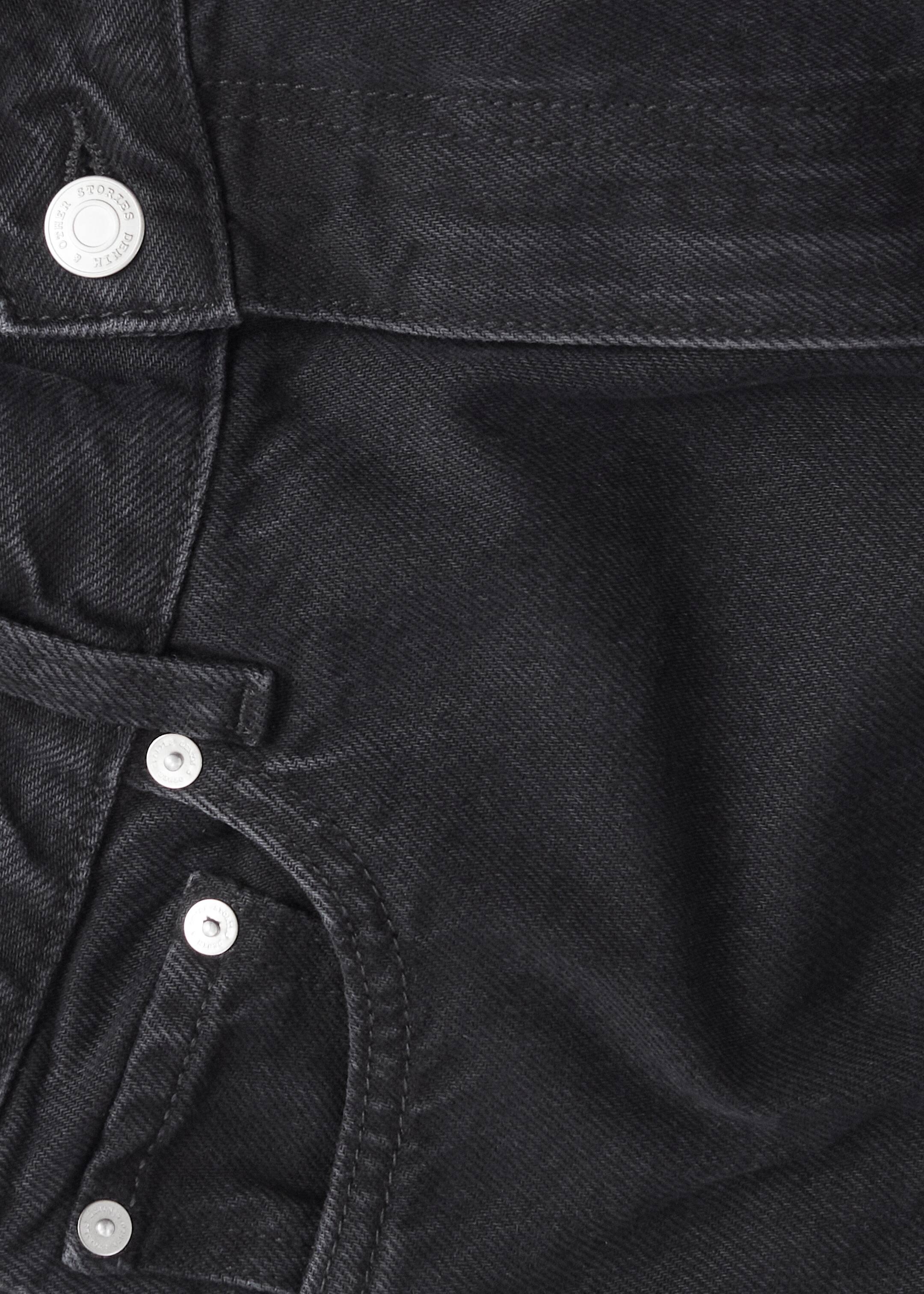 Näytä suurempi kuva: Farkut pitkillä ja leveillä lahkeilla - Pesty musta - NAISET | H&M FI 8