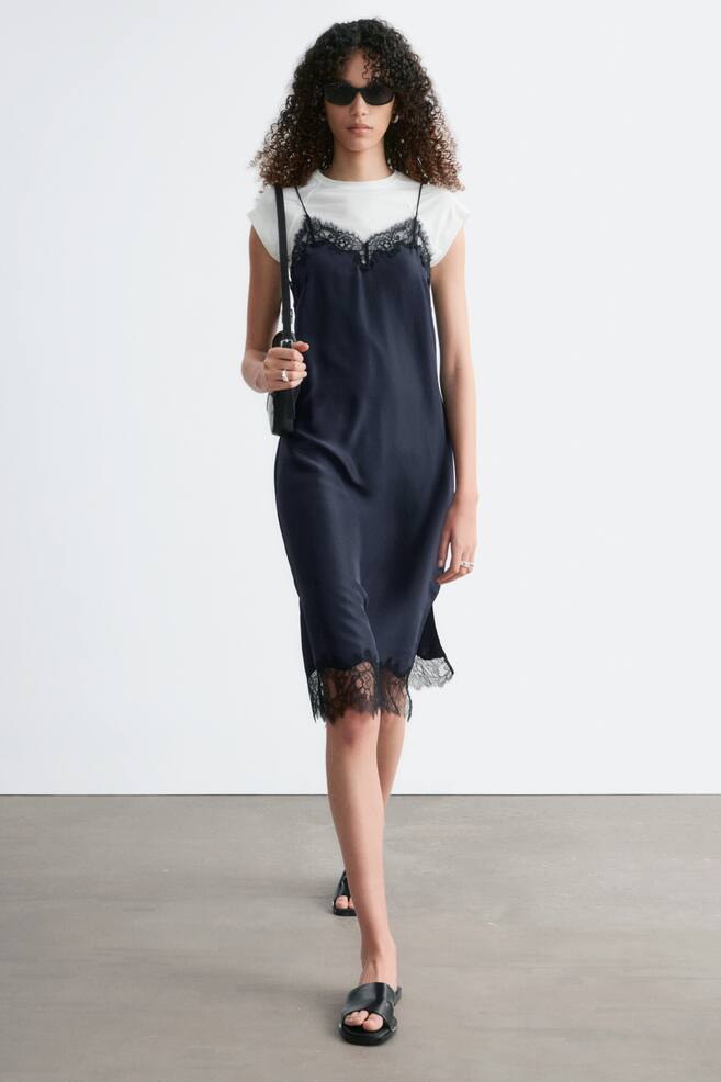 Vestido midi lencero de seda - Azul oscuro - 1