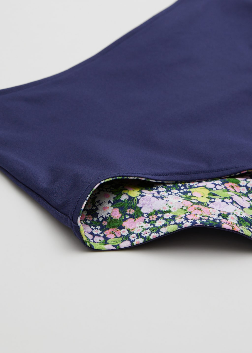 High Waist Reversible Bikini Bottoms - {{variantName}} - Descriptive Detail