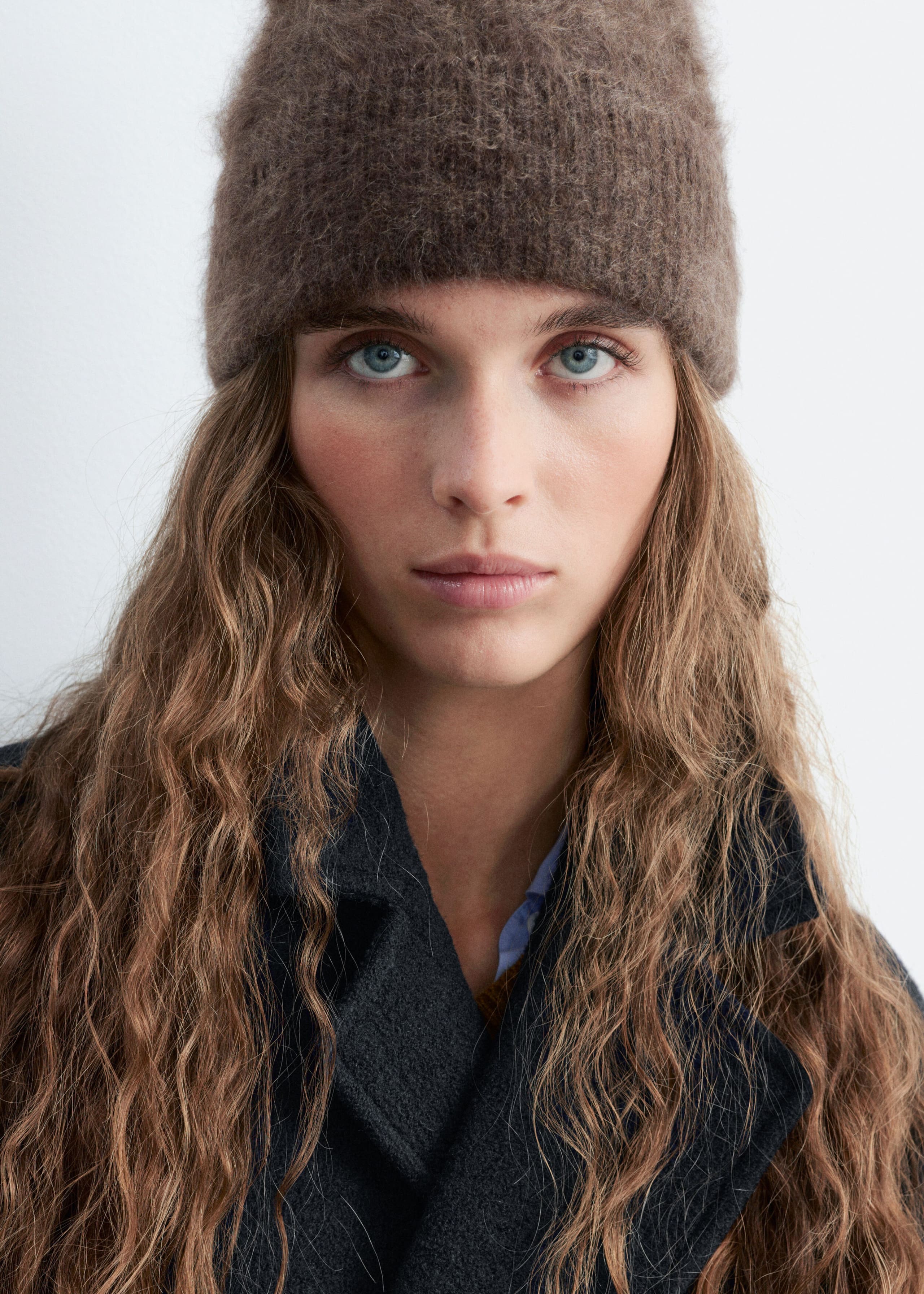 Brushed Cashmere Beanie - Cream - Lookbook