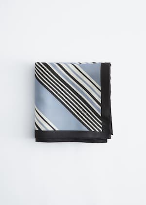 Blue/Graphic Print