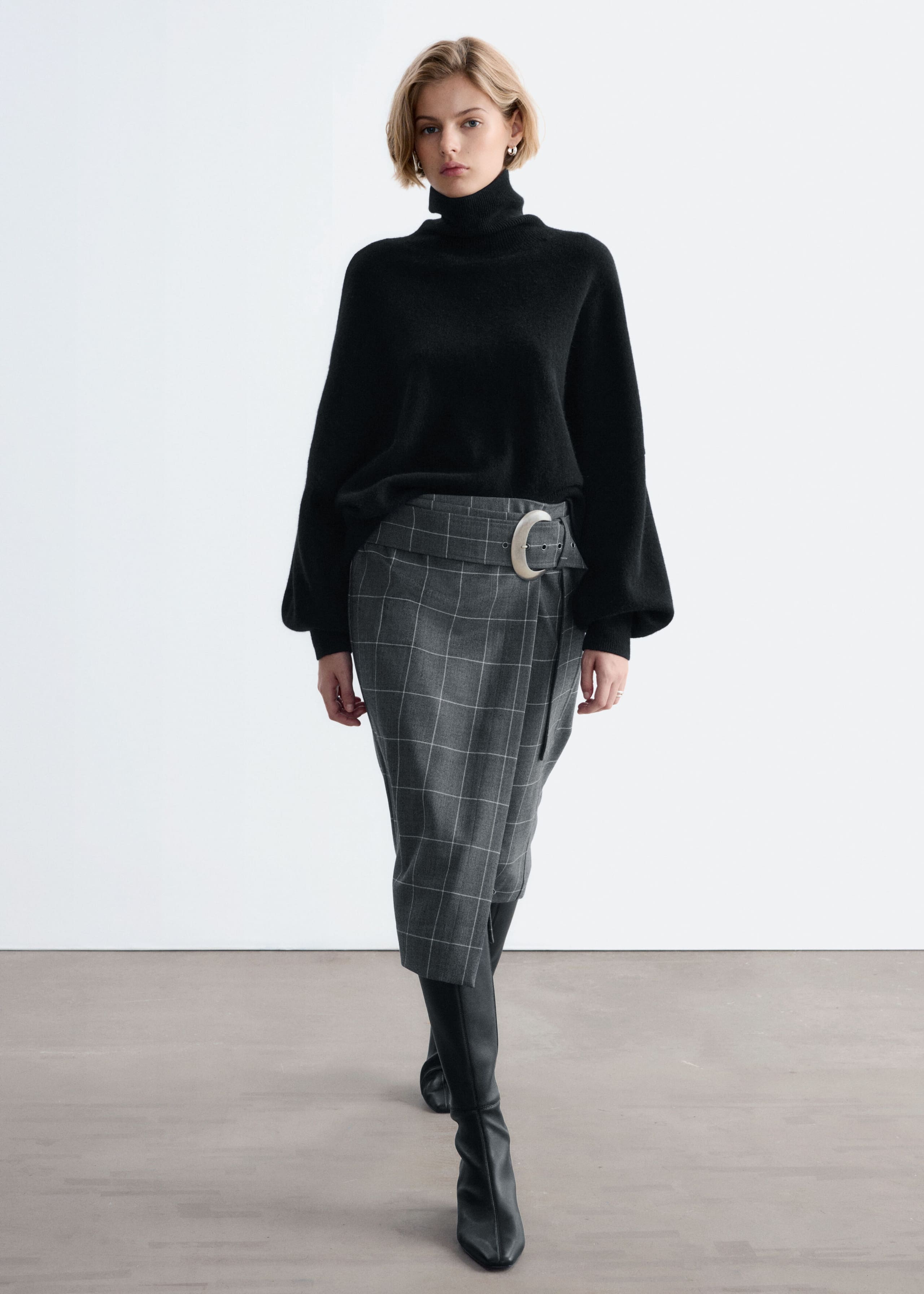 Wickelrock mit Gürtel - Grau/Kariert - Lookbook
