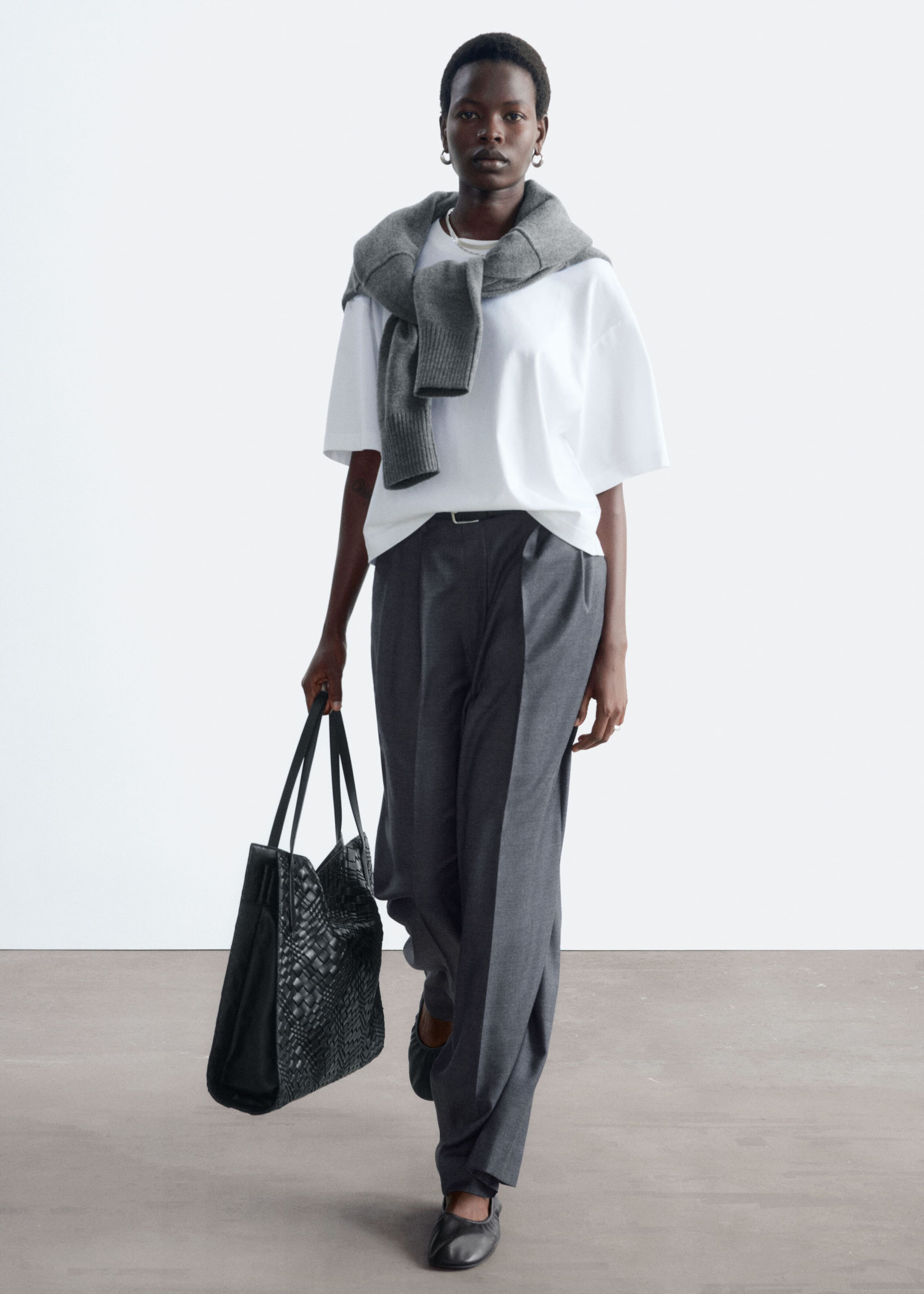 High-Waist Tailored Trousers - Grey - Still Life