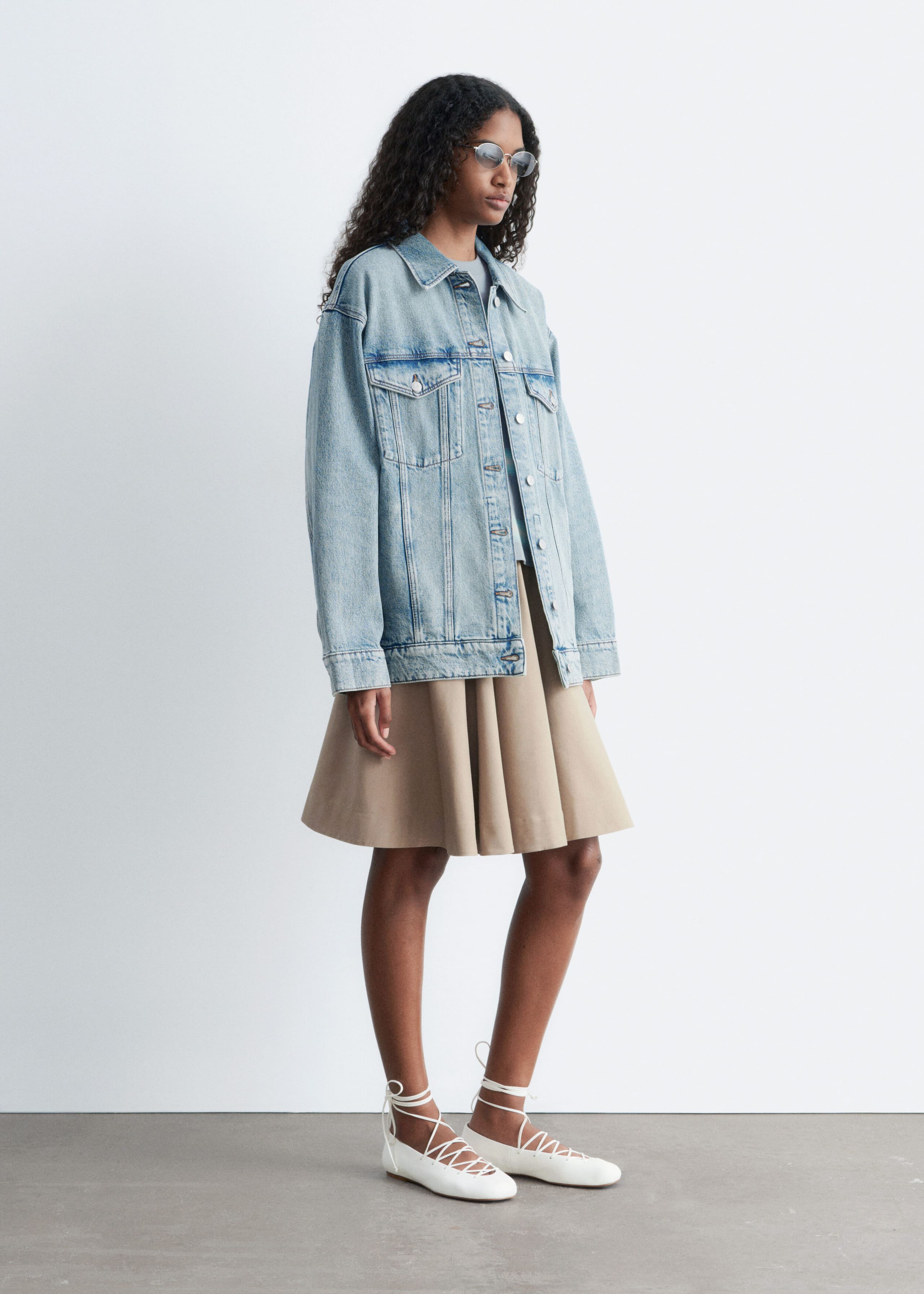 Image of Kurtka oversize z denimu