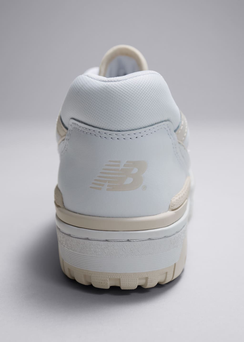 Zapatillas deportivas New Balance 550 C - {{variantName}} - Detalle descriptivo