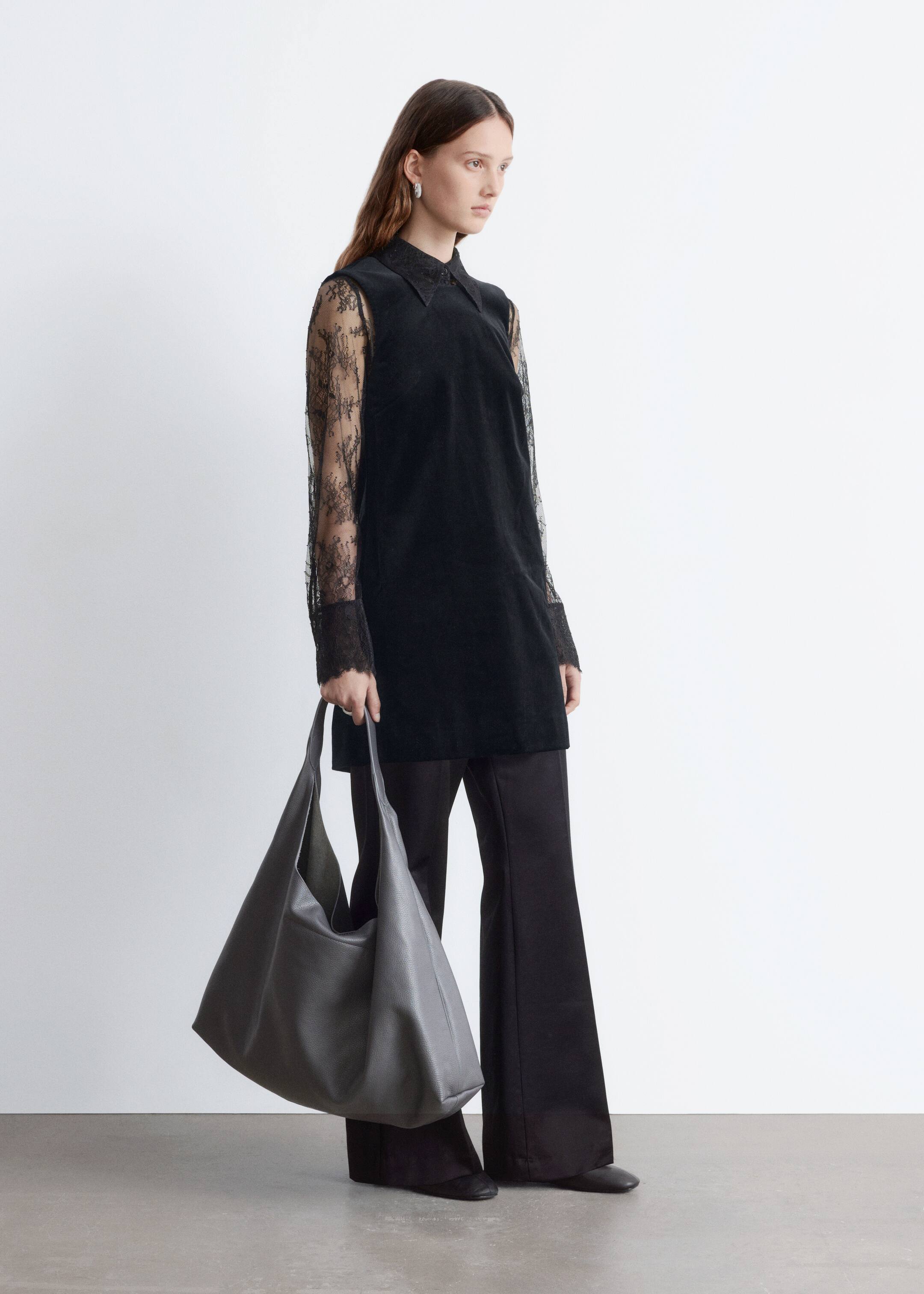 Grotere afbeelding bekijken: Fluwelen mini-jurk met open achterkant - Zwart | H&M BE 4