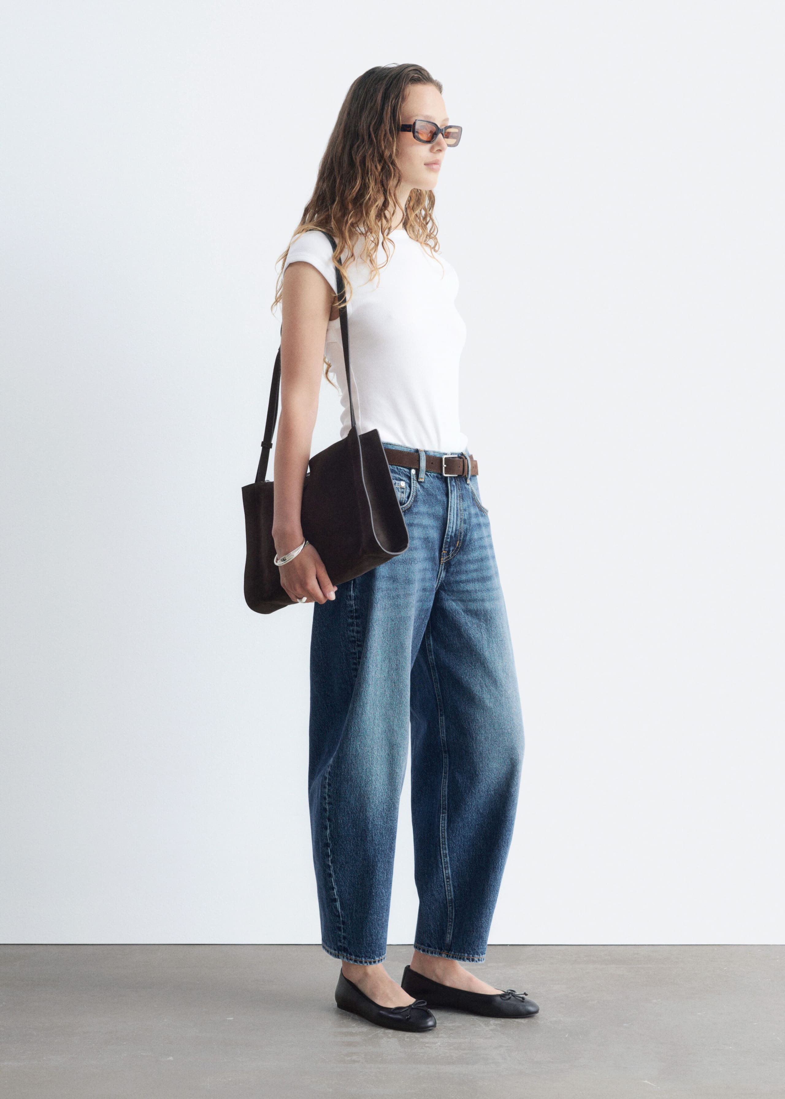 Barrel-Leg Ankle Jeans - Washed blue - Lookbook