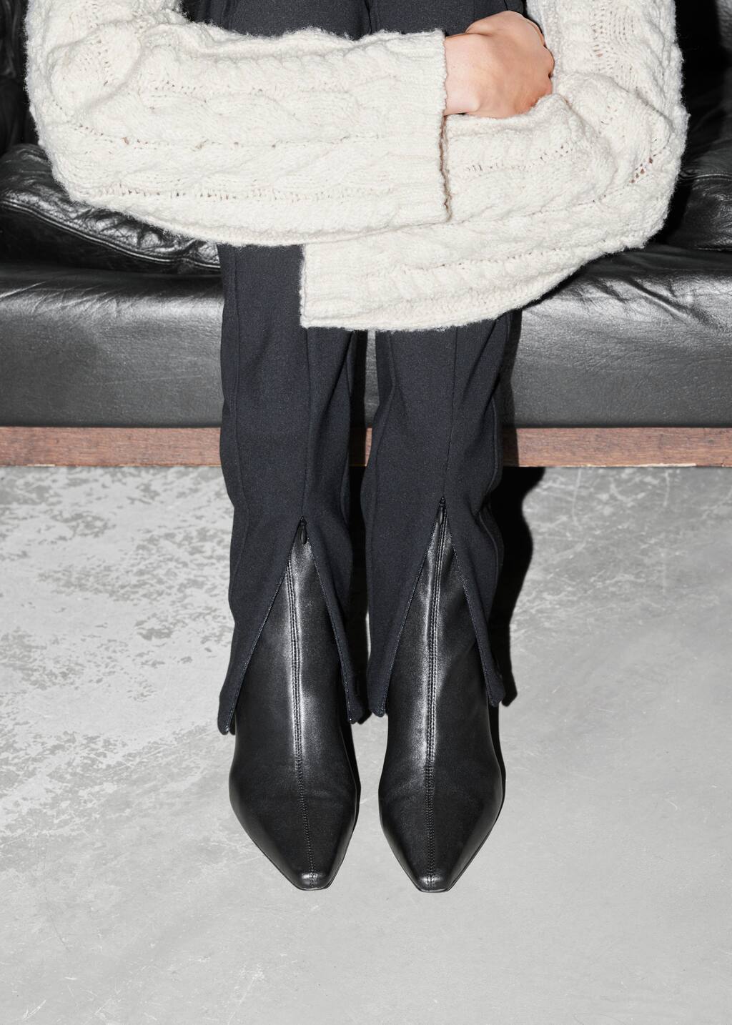 Image of Stivaletti in pelle stretch
