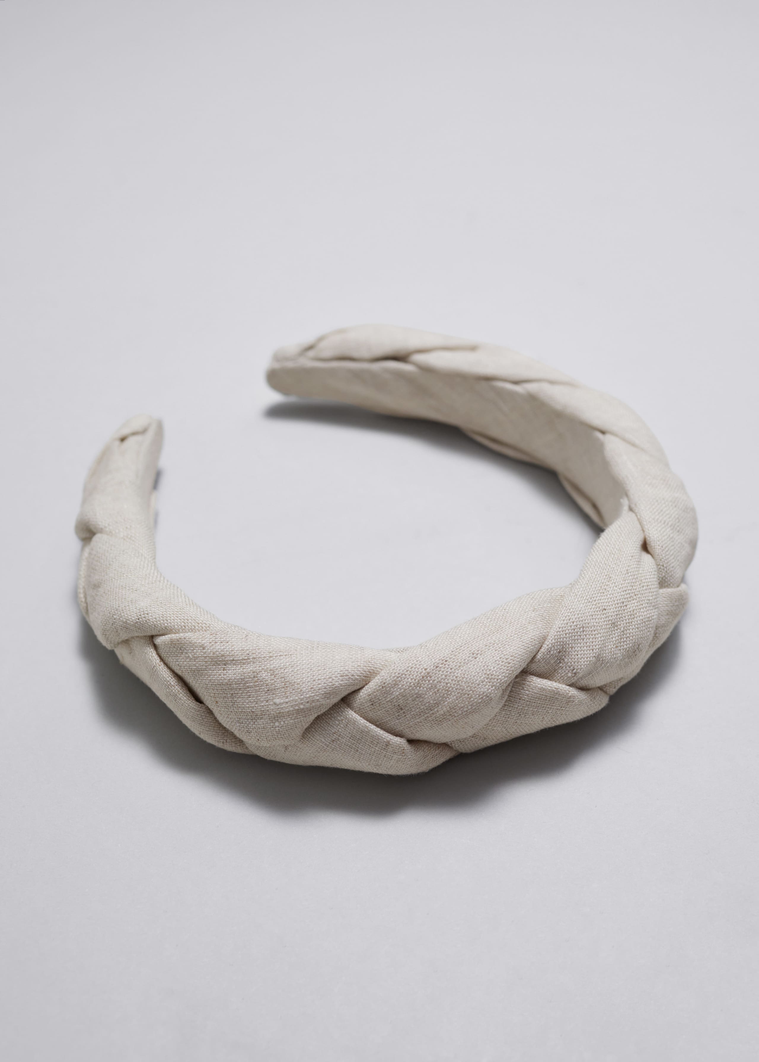 Linen Alice Band - {{variantName}} - Descriptive Detail