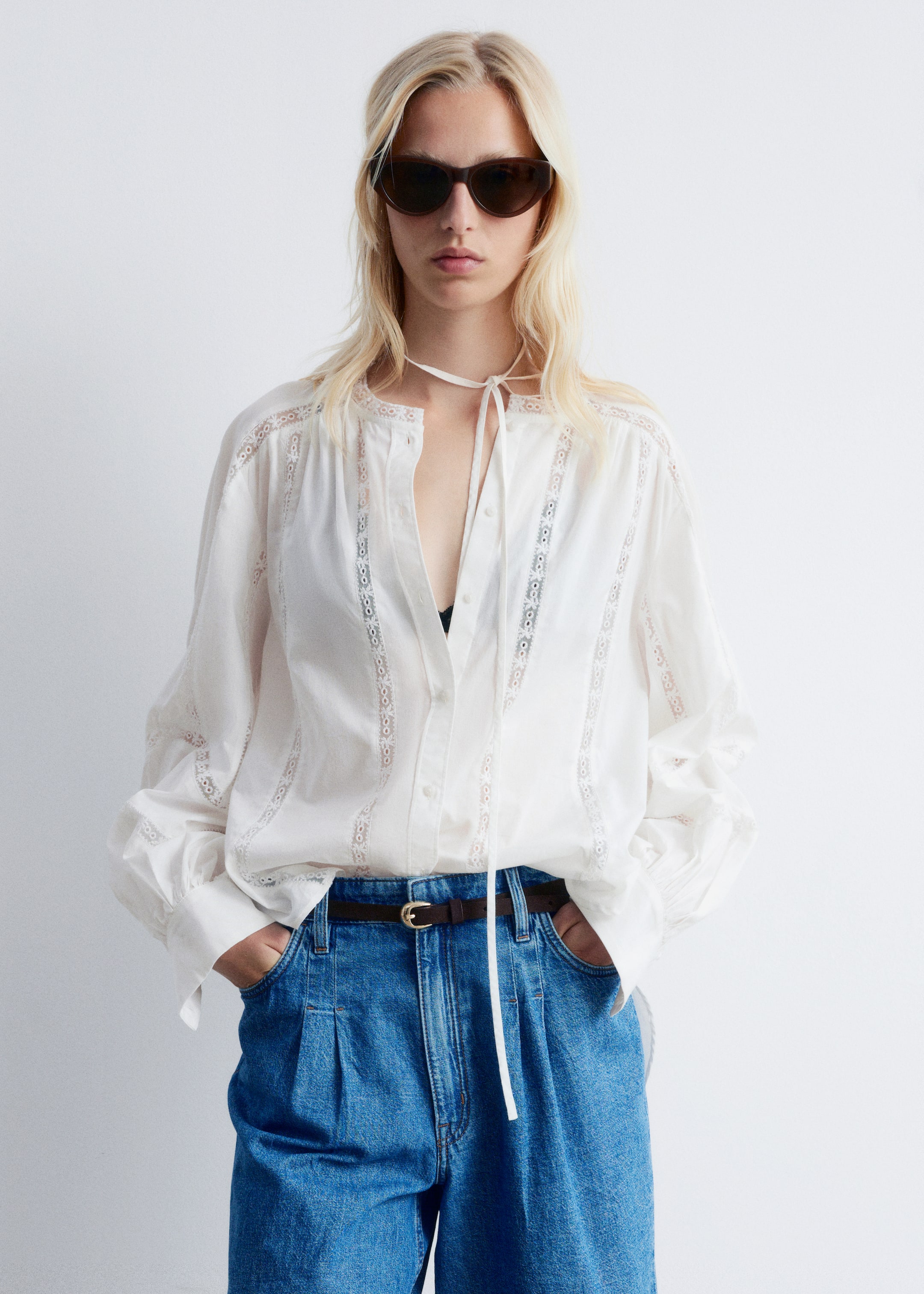 Agrandir l'image: Blouse ample bordée de dentelle - Blanc - FEMME | H&M FR 1