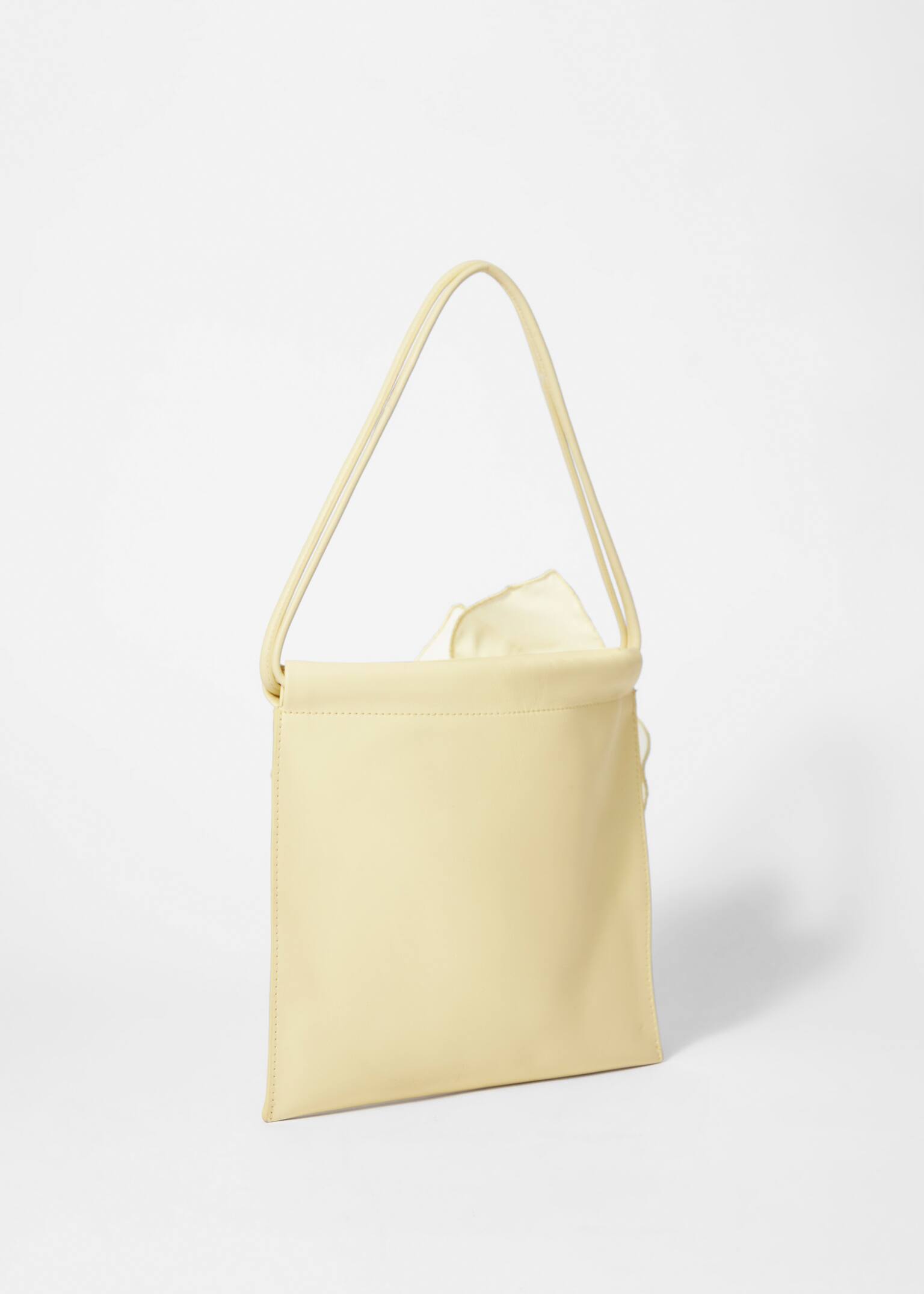 Plic din piele cu aplicații florale - Galben Unt - 5