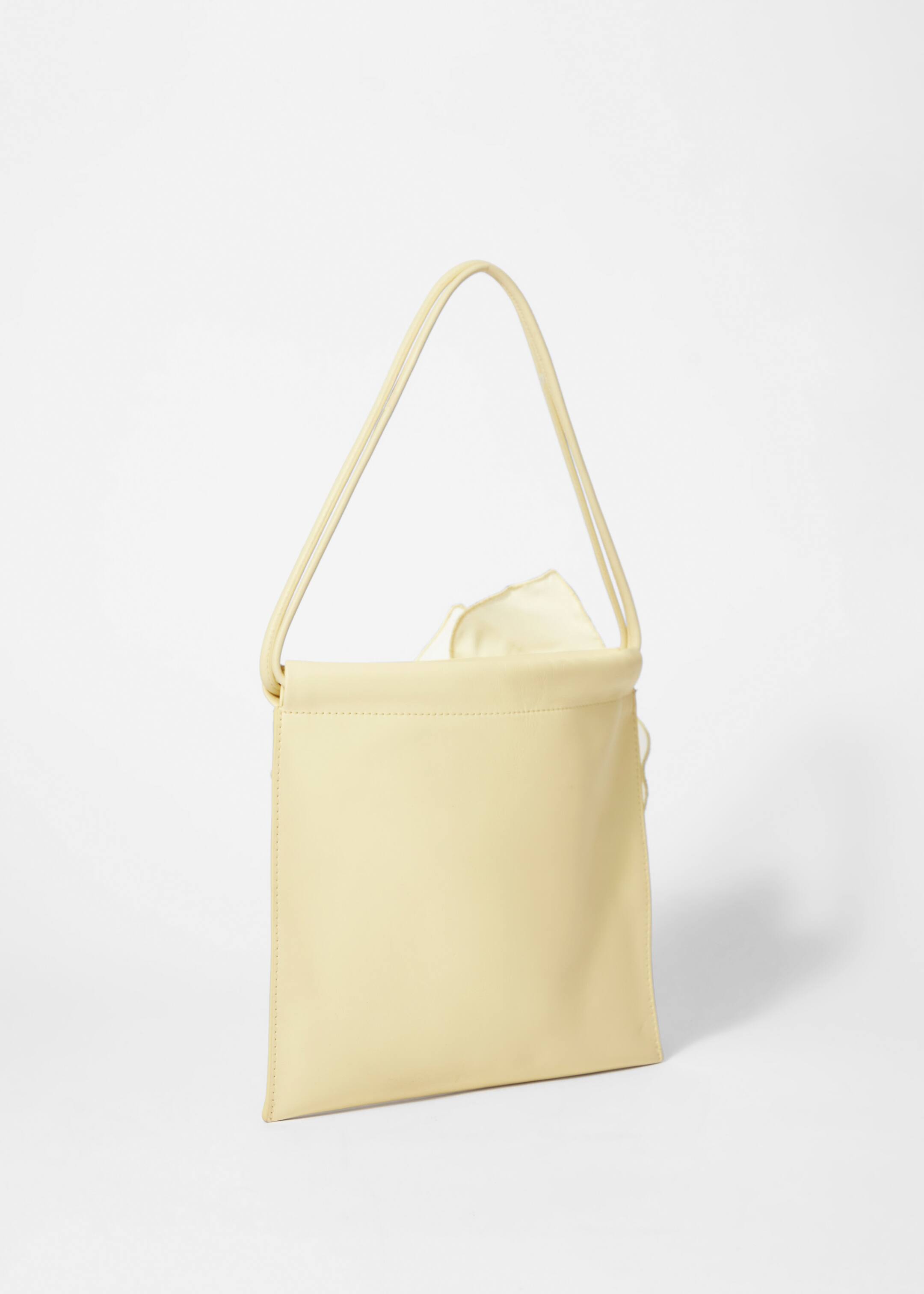 Agrandir l'image: Pochette en cuir à motifs floraux appliqués - Jaune beurre - FEMME | H&M FR 5