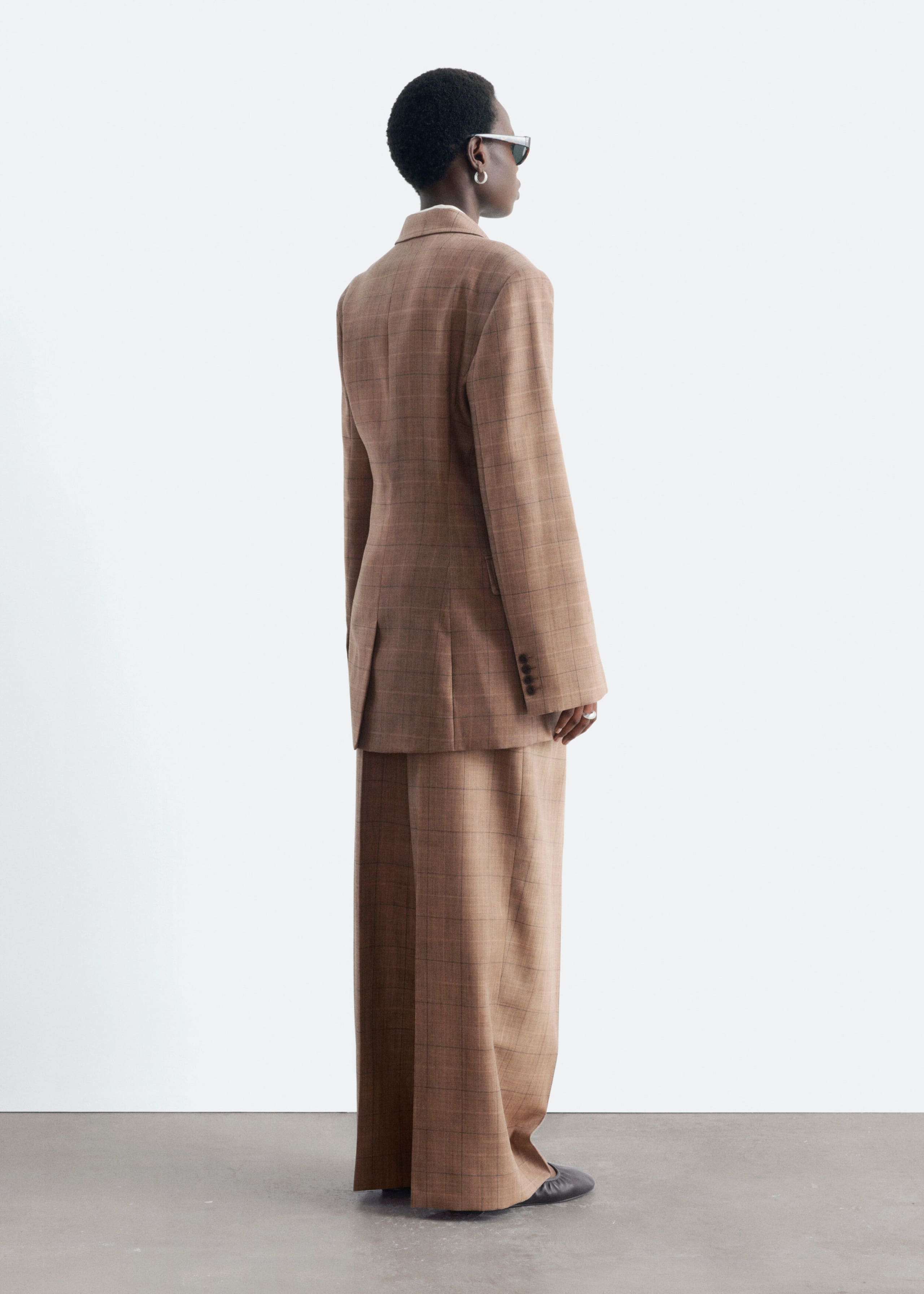 Single-breasted wollen blazer - Donkerbeige/geruit - Lookbook