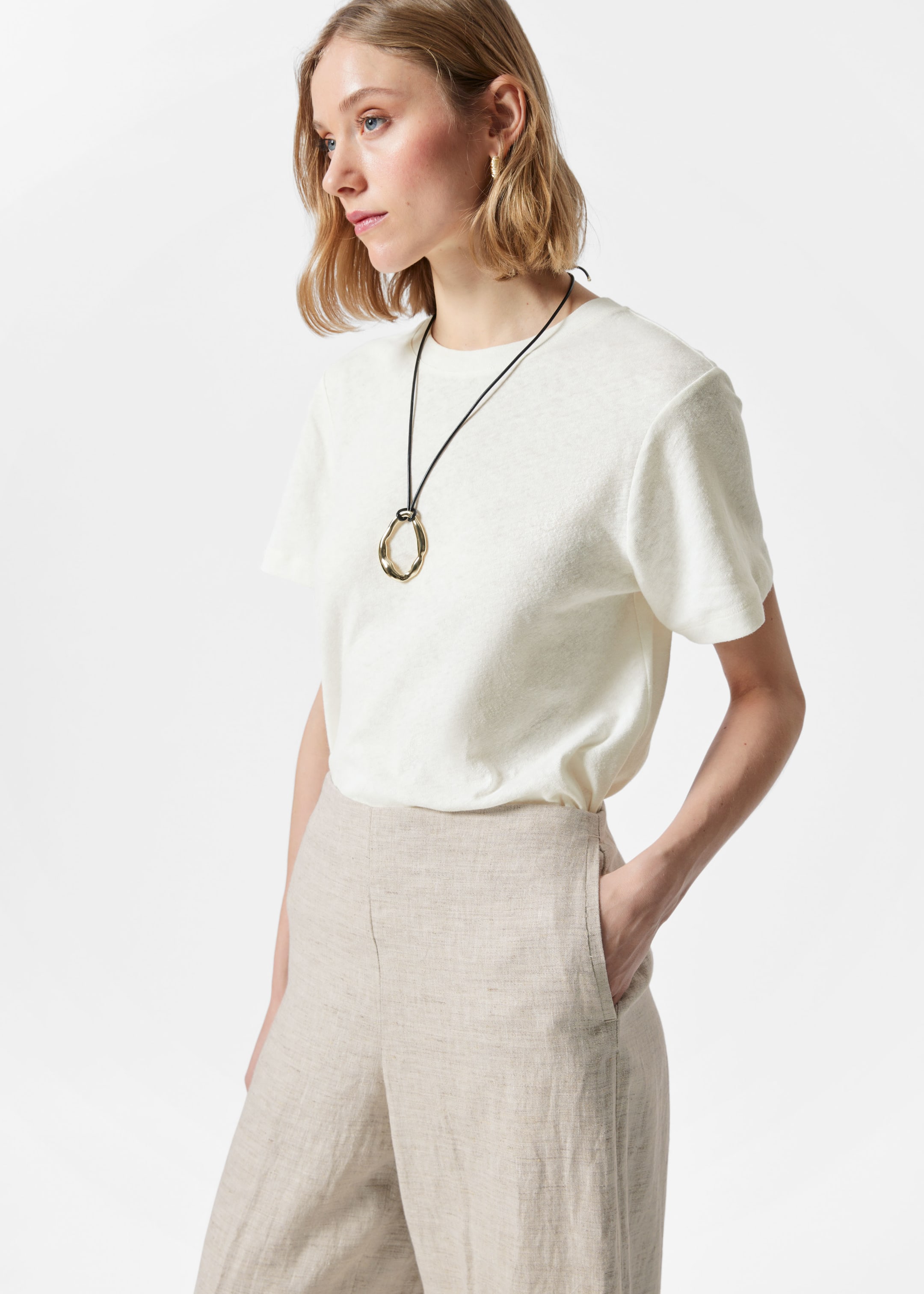 Grösseres Bild ansehen: Luftige High-Waist-Hose - Weizen - DAMEN | H&M CH 2