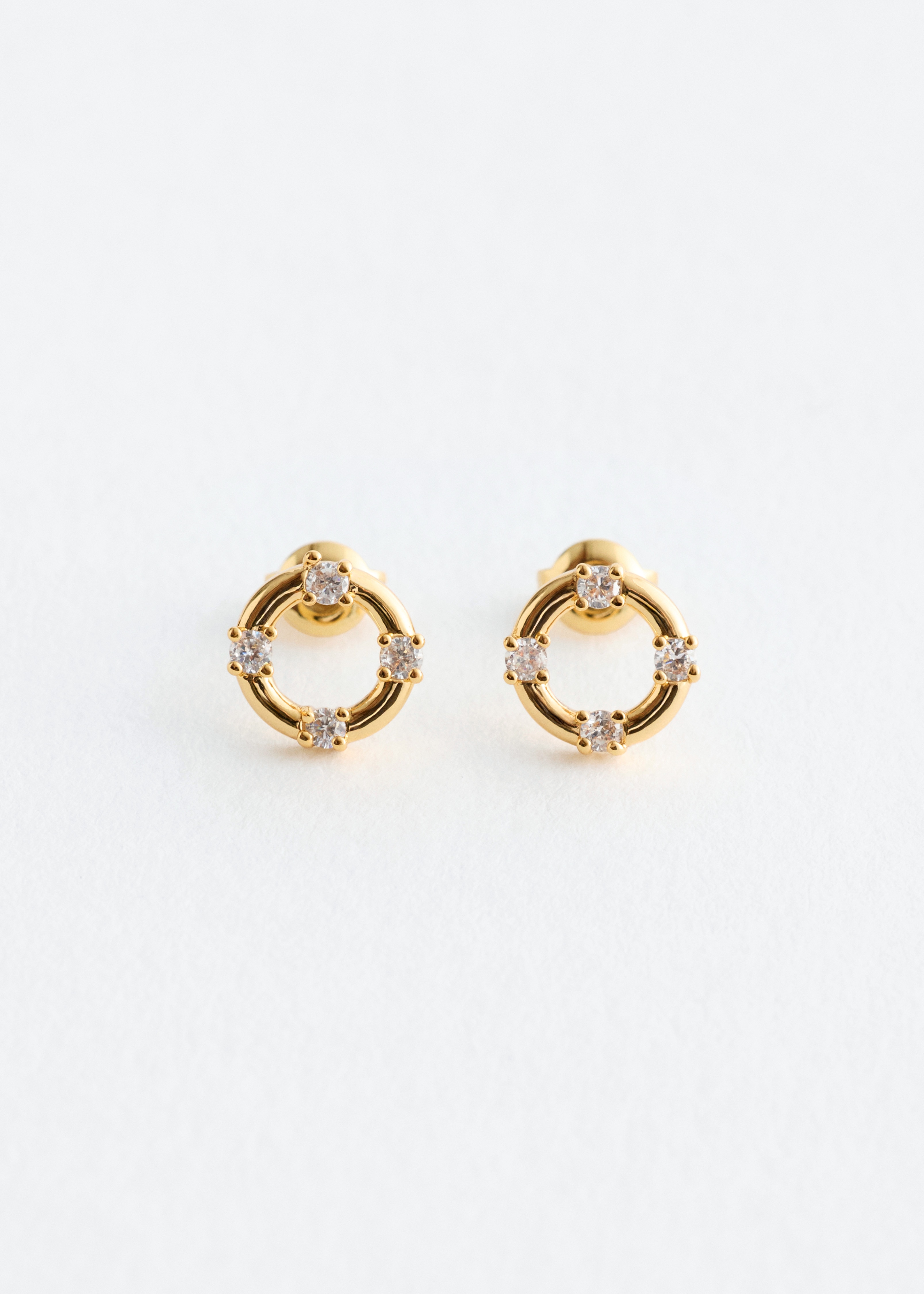 Ohrstecker mit Strassdetails - Gold