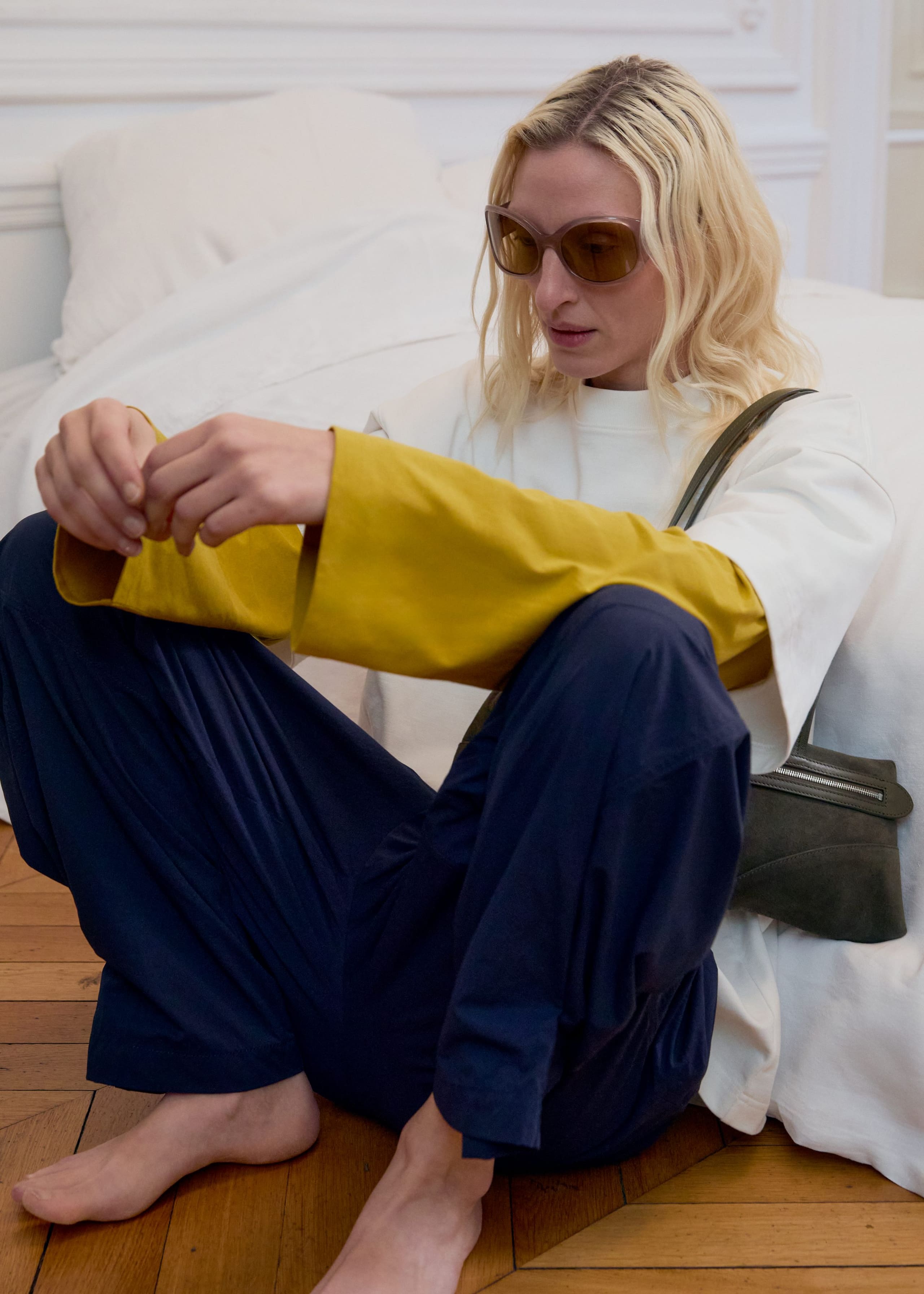 Image of Oversized Oval Frame Sunglasses