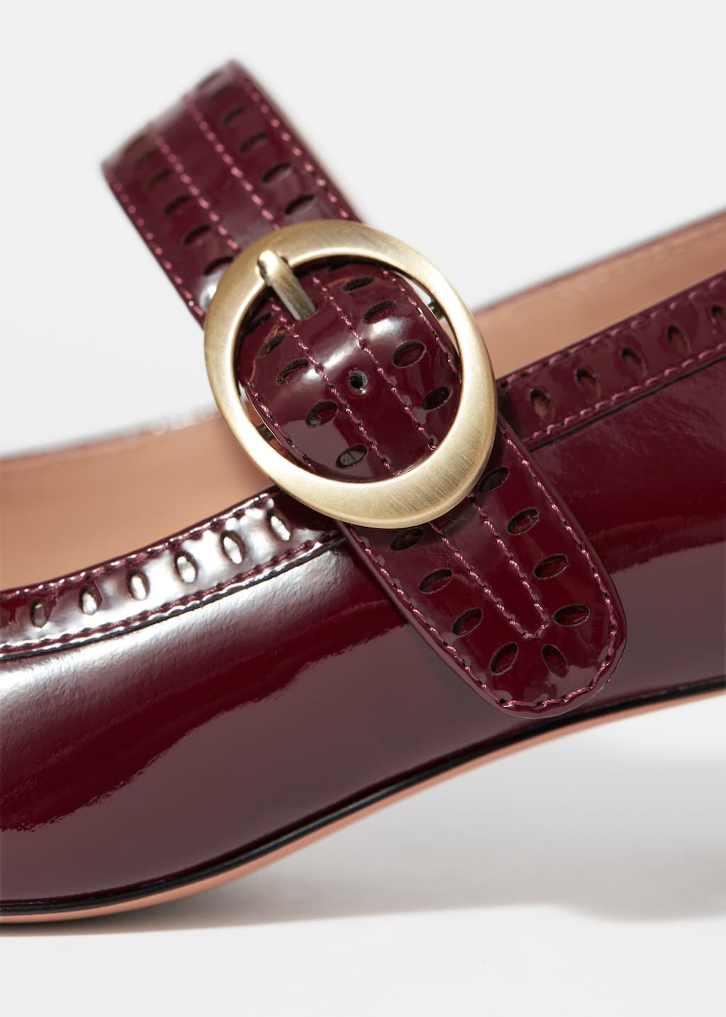 Image of Escarpins style babies en cuir