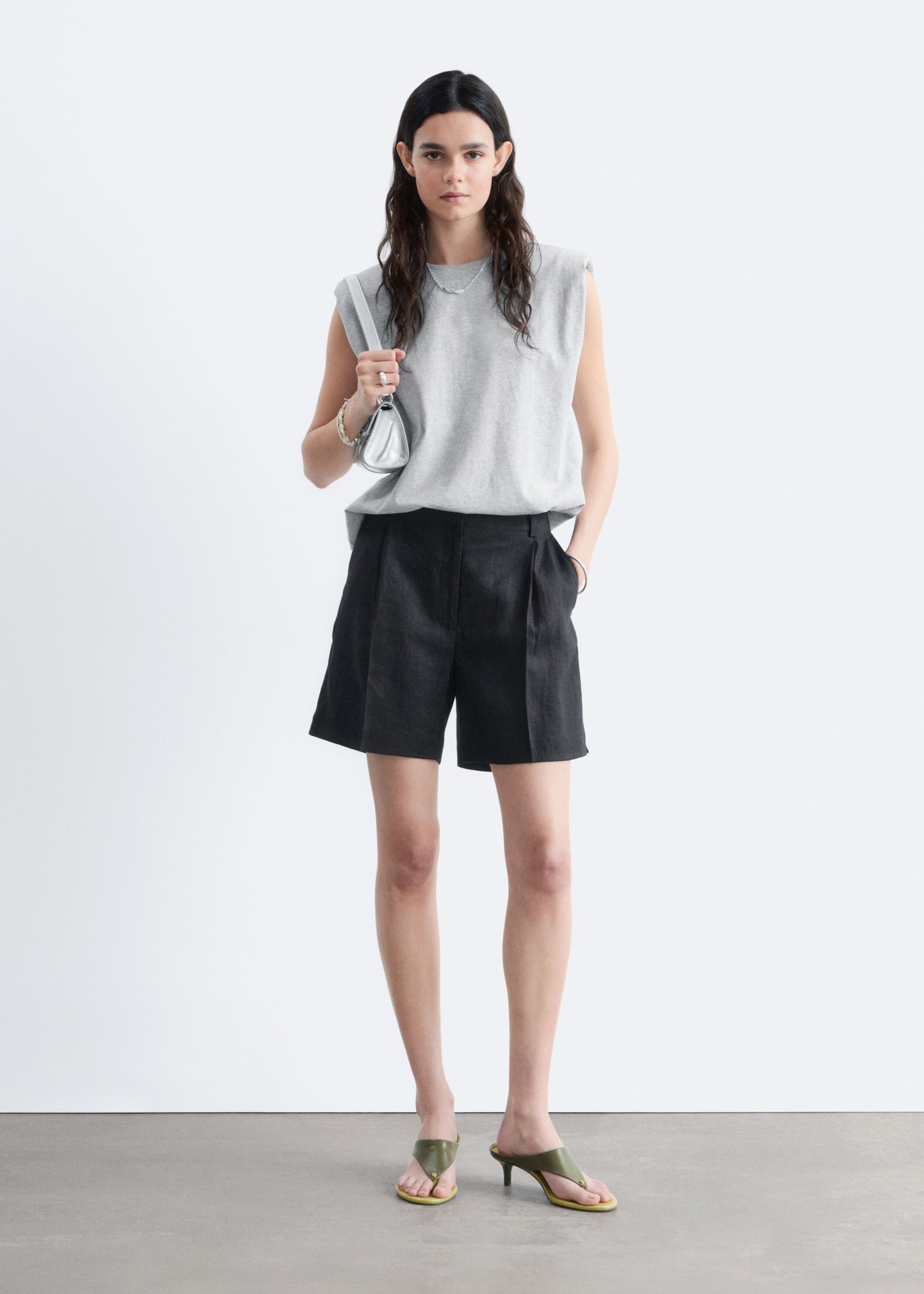 Sleeveless Top - Grey - Lookbook