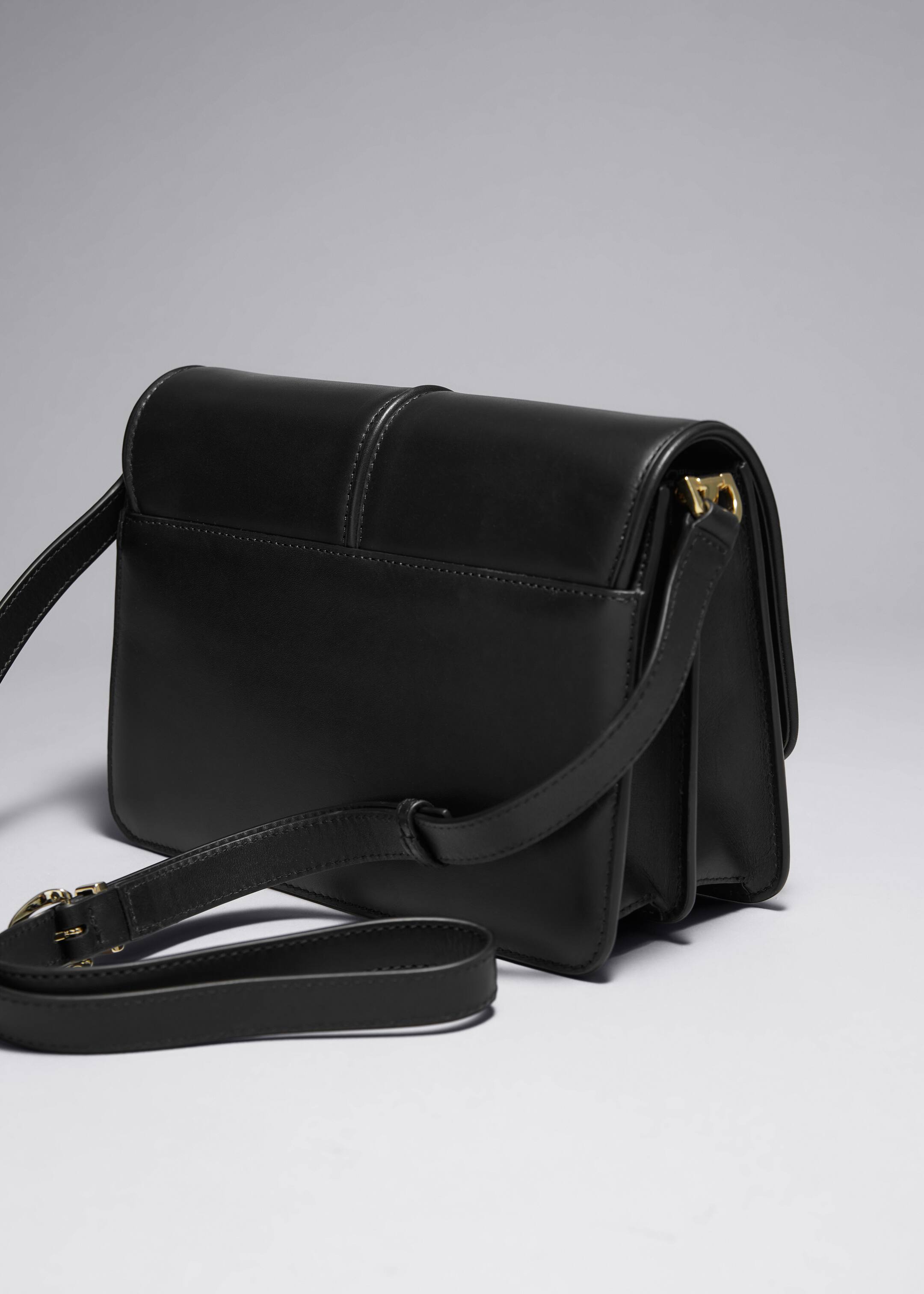 Größeres Bild ansehen: Klassische Schultertasche aus Leder - Schwarz - Ladies | H&M DE 2