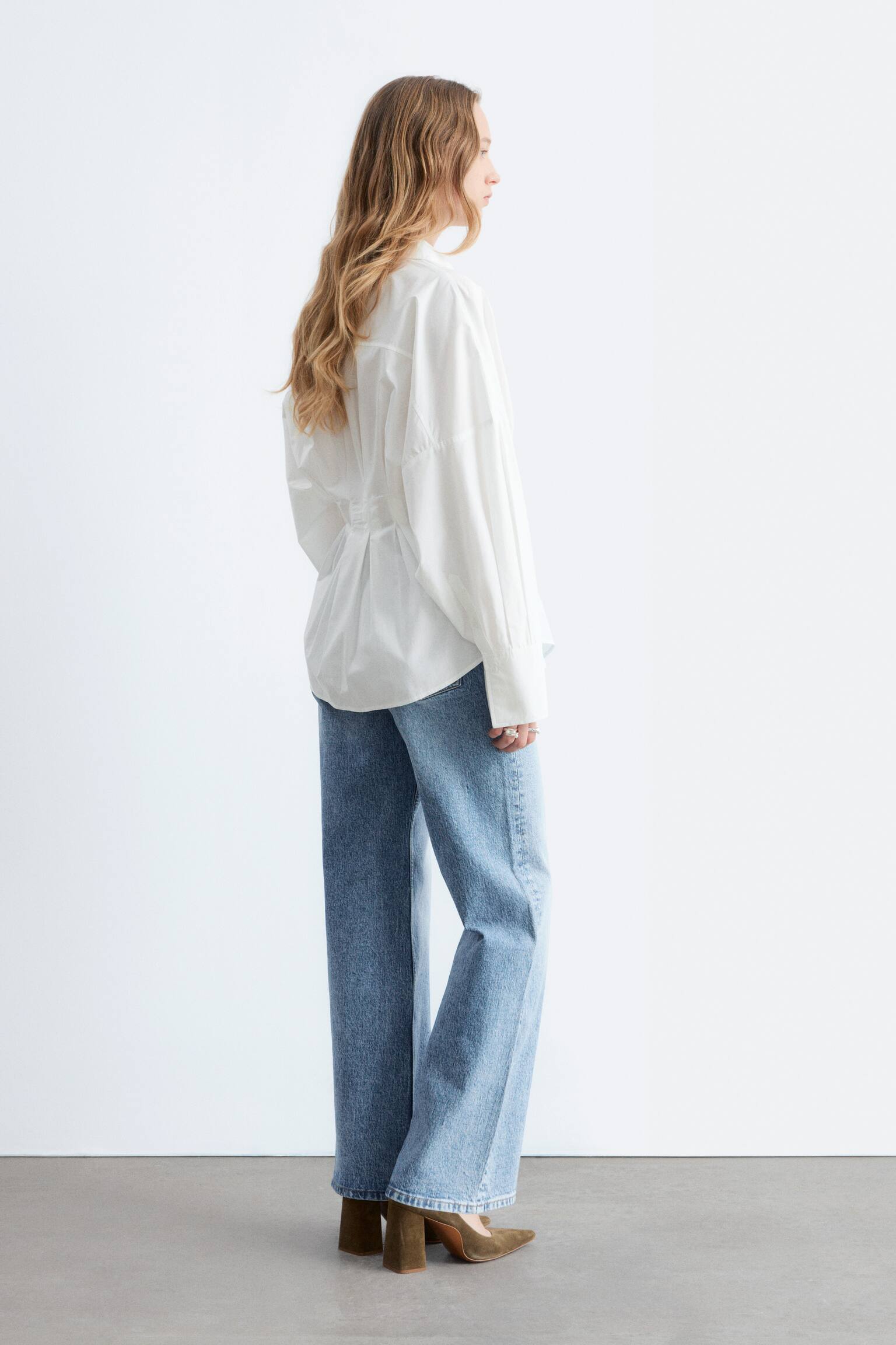 Bomullsskjorta med figurnära midja - Vit/Mörkbrun - 3