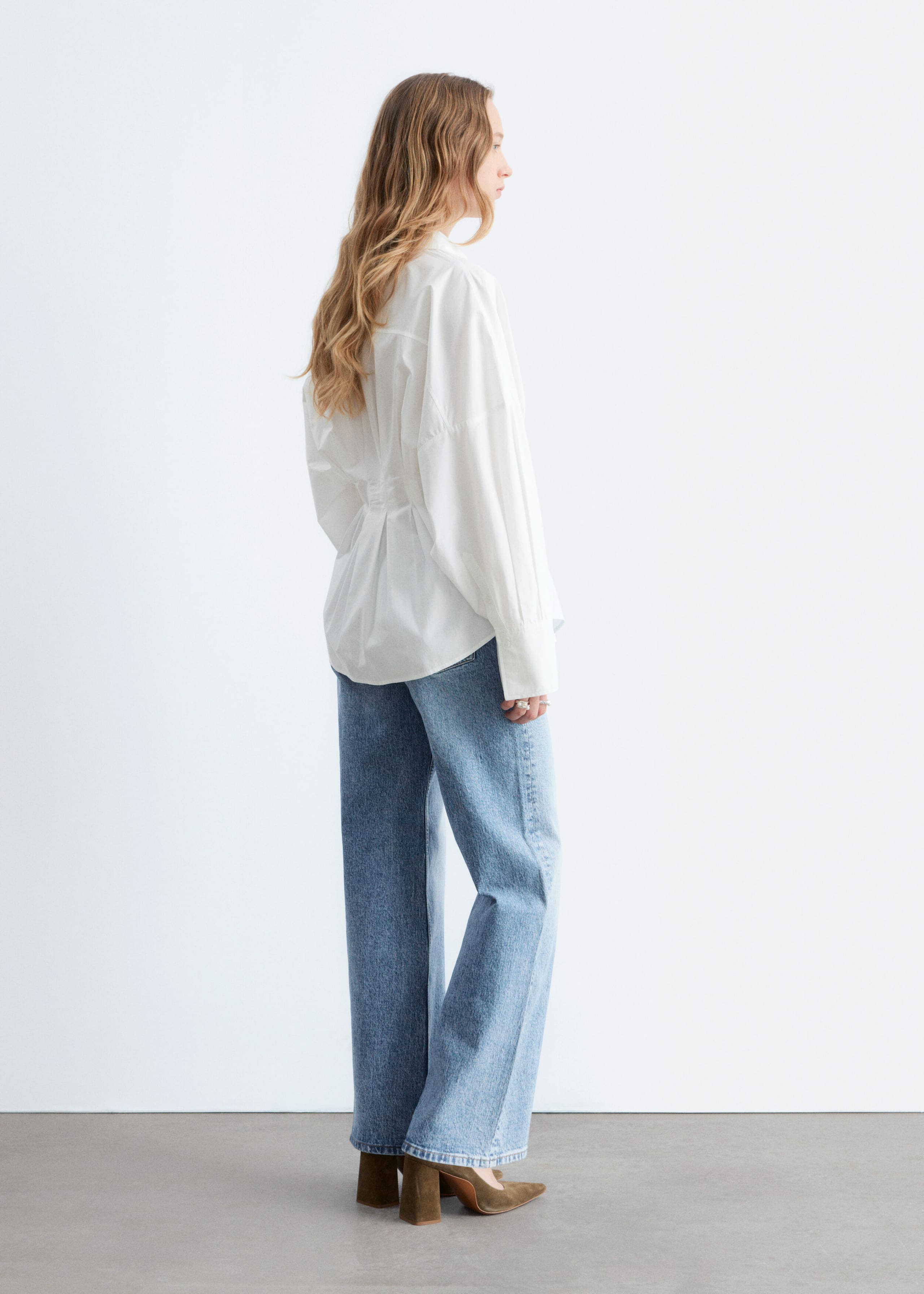 Image of Bawełniana koszula z dopasowaną talią