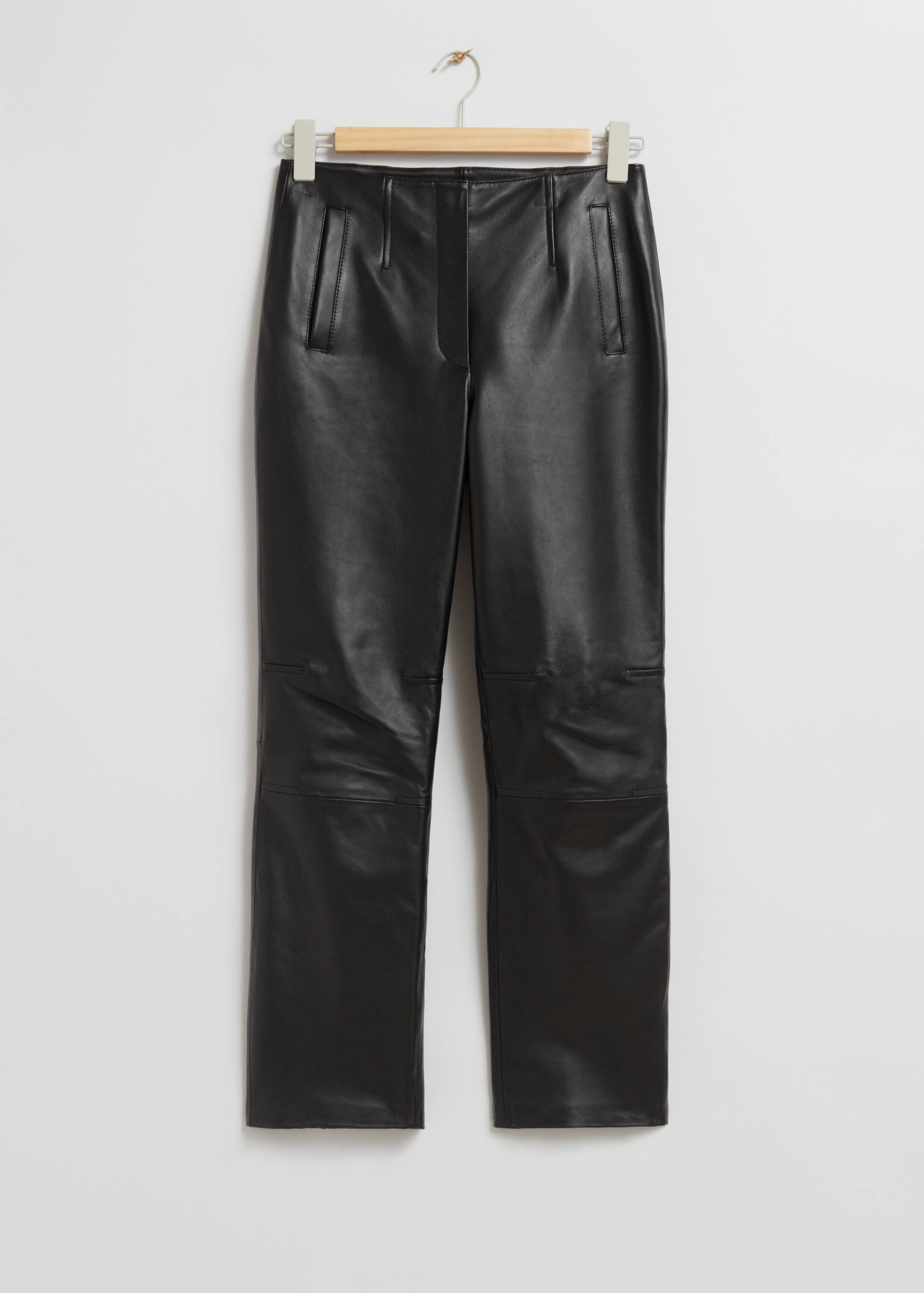 Größeres Bild ansehen: Knöchellange Lederhose - Schwarz - Ladies | H&M DE 1