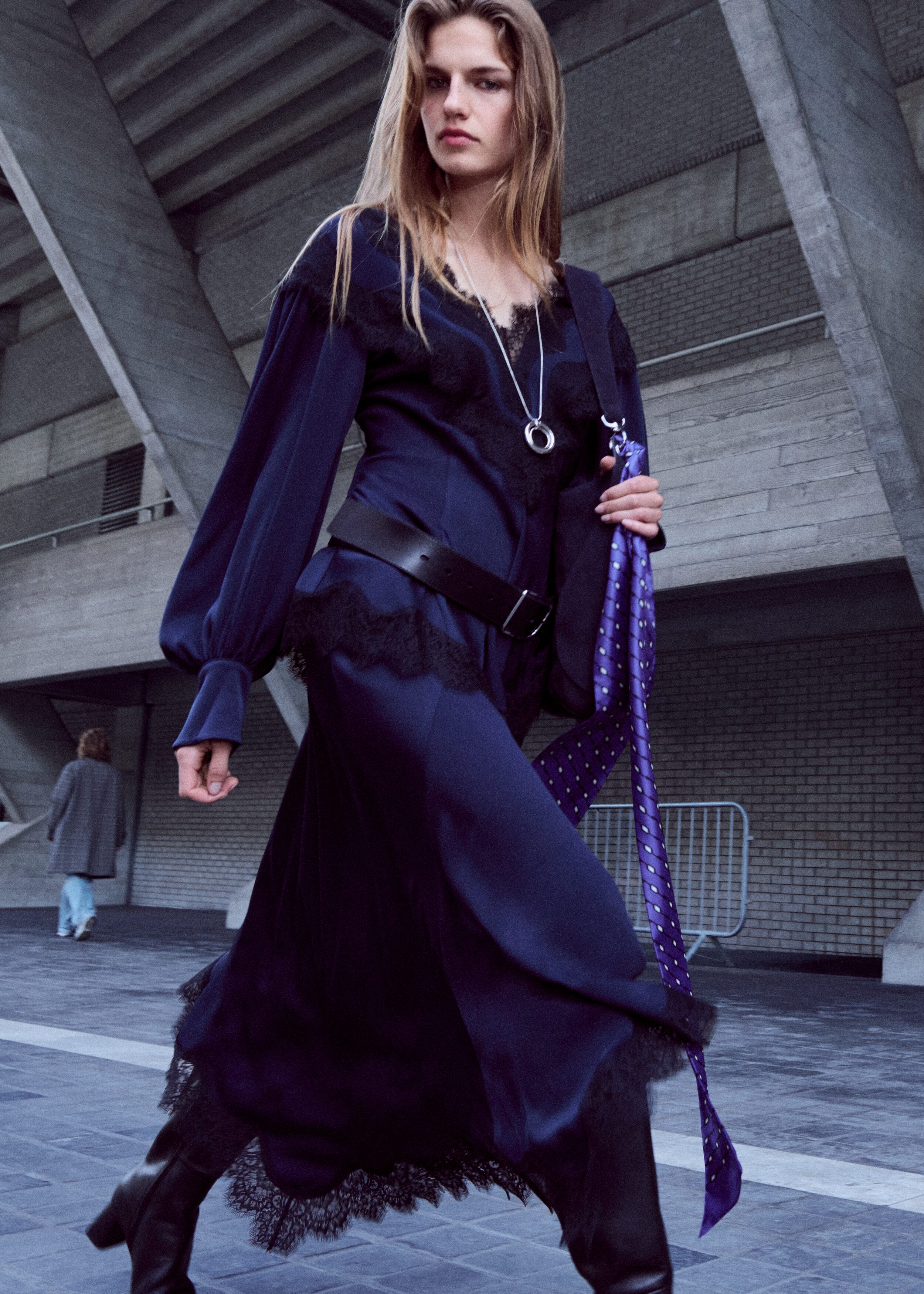 Gonna lunga con dettagli in pizzo - Blu scuro