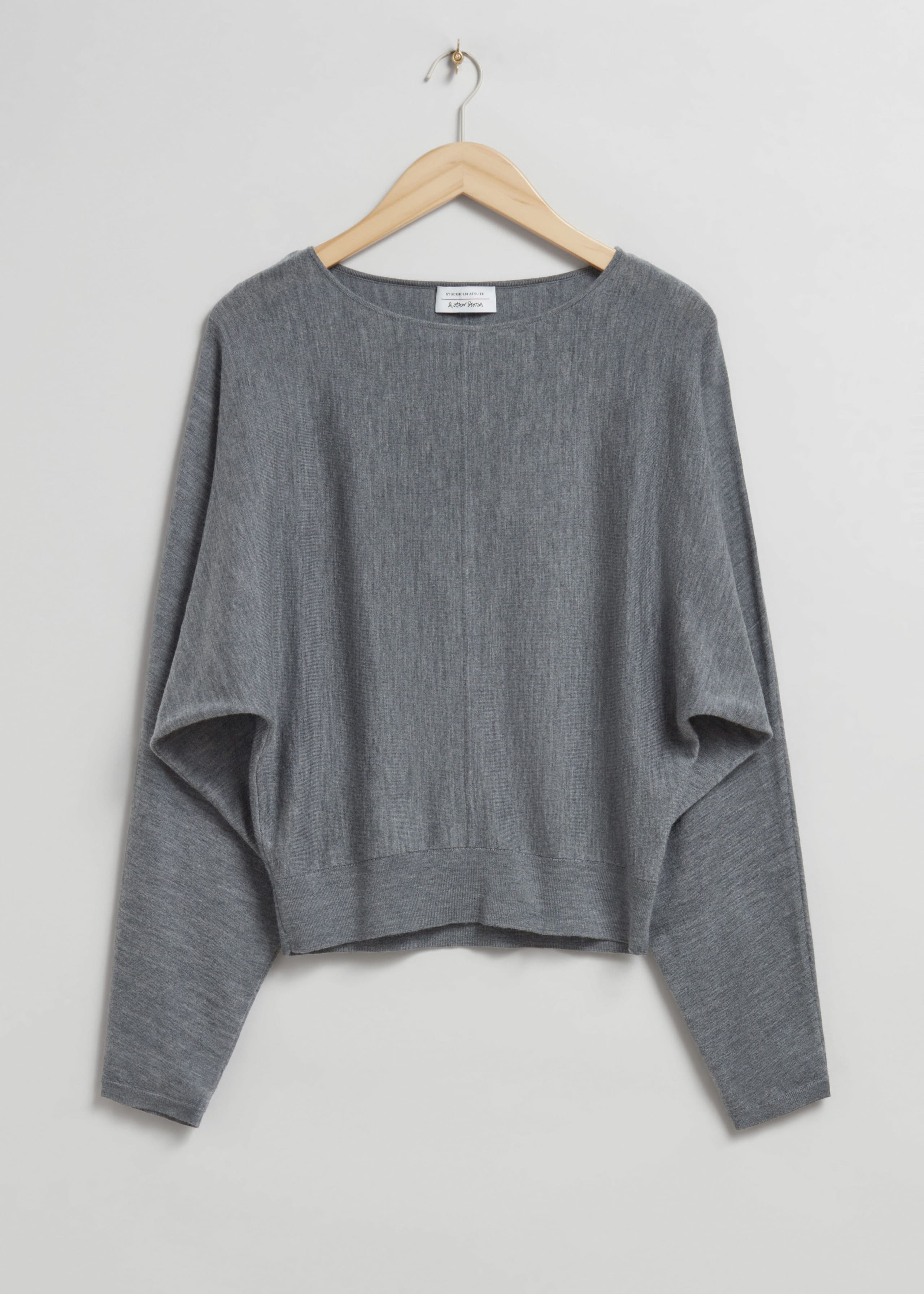 Sweter z wełny merynosów z kimonowymi rękawami – Szary – Martwa natura