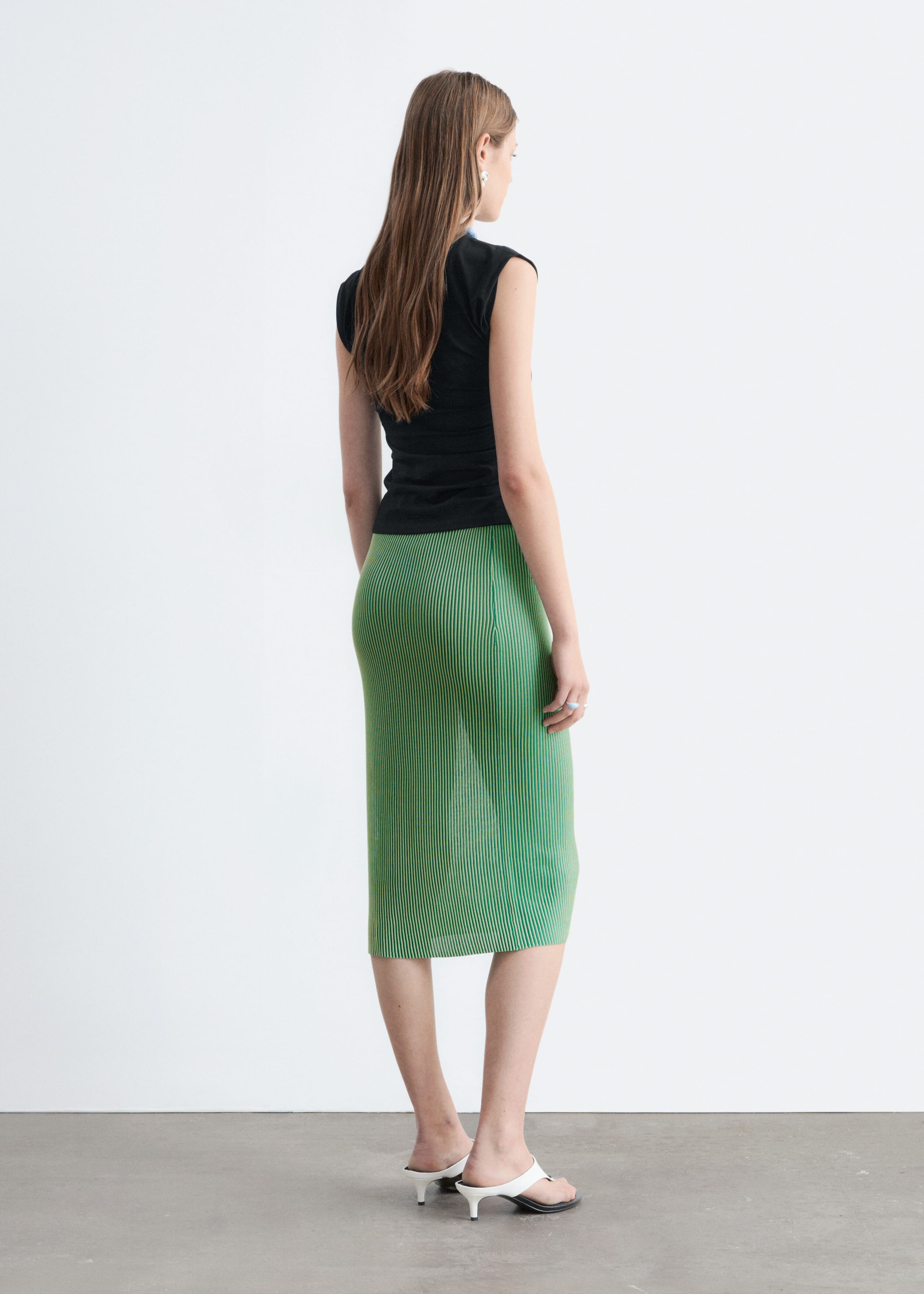 Ruched Top - Black - Lookbook