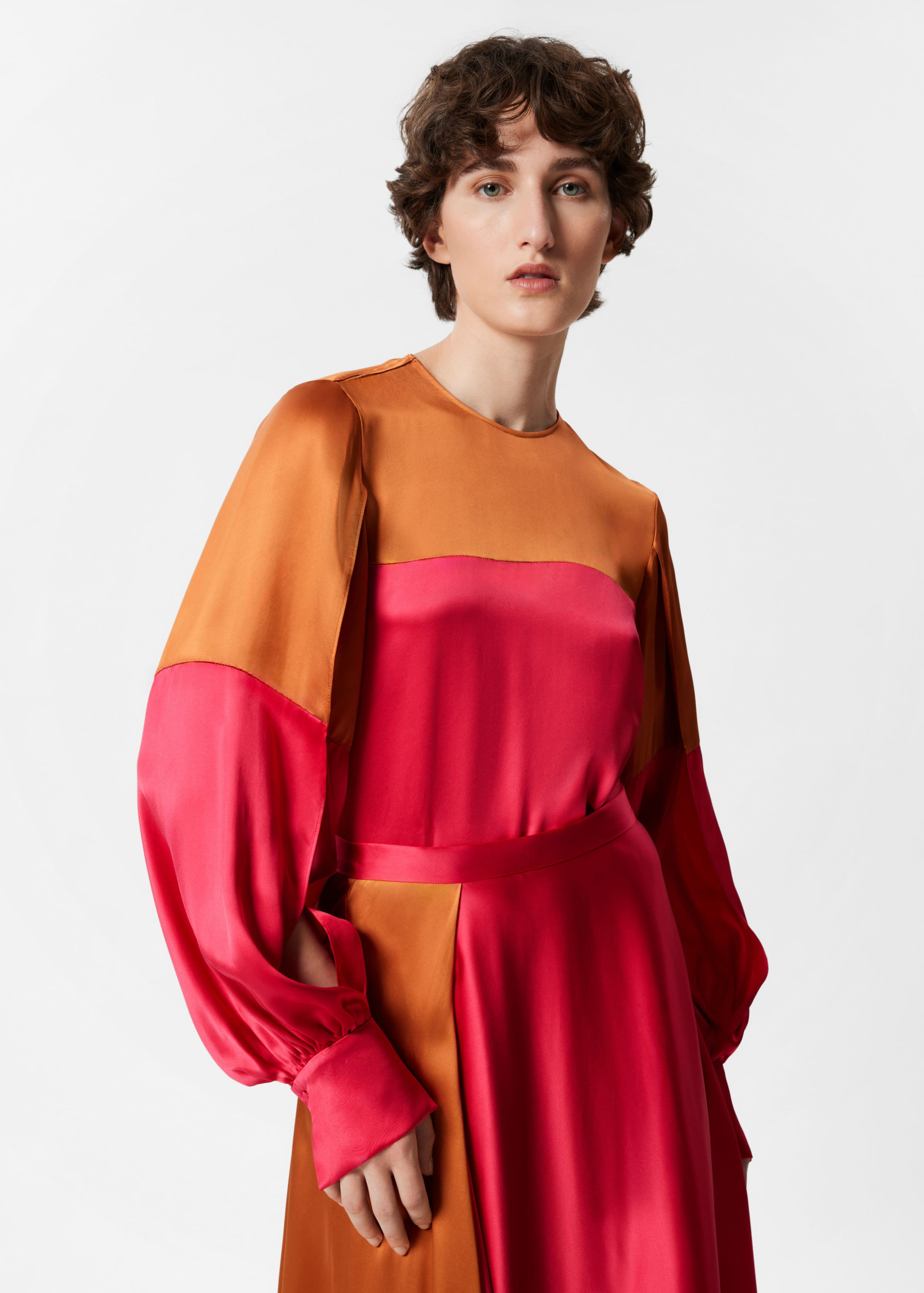 Image of Satinbluse in Colour-Block-Optik