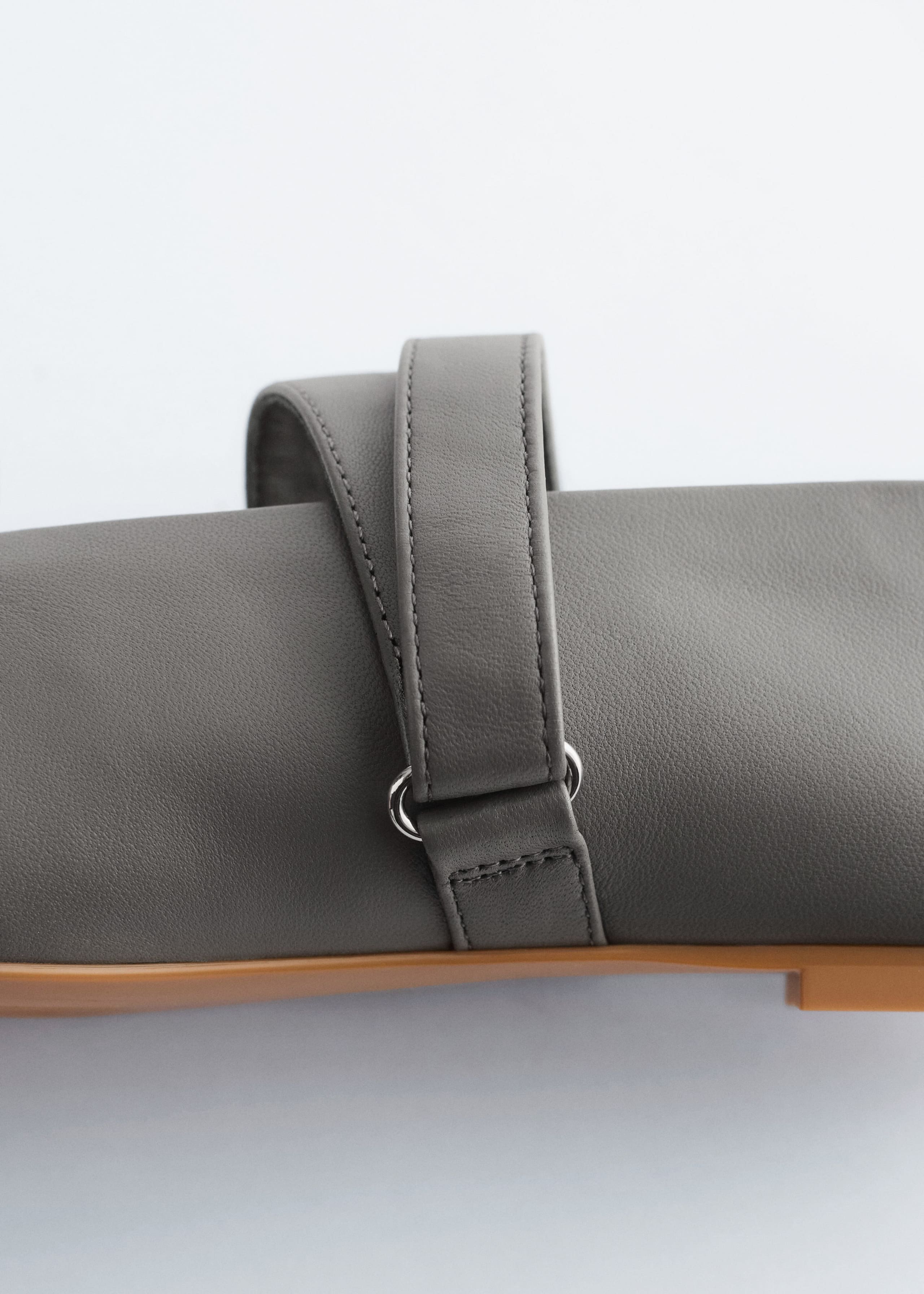 Cross-Strap Leather Ballet Flats - {{variantName}} - Descriptive Detail