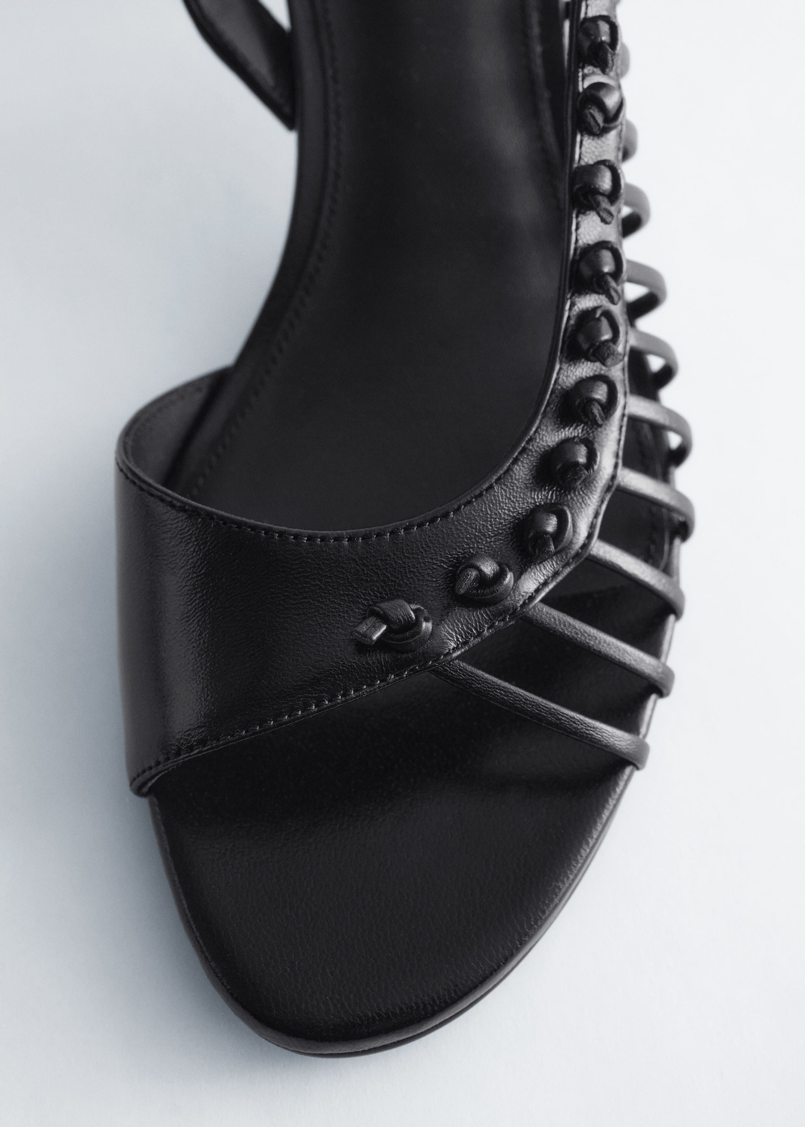 Image of Sandali in pelle con cinturini