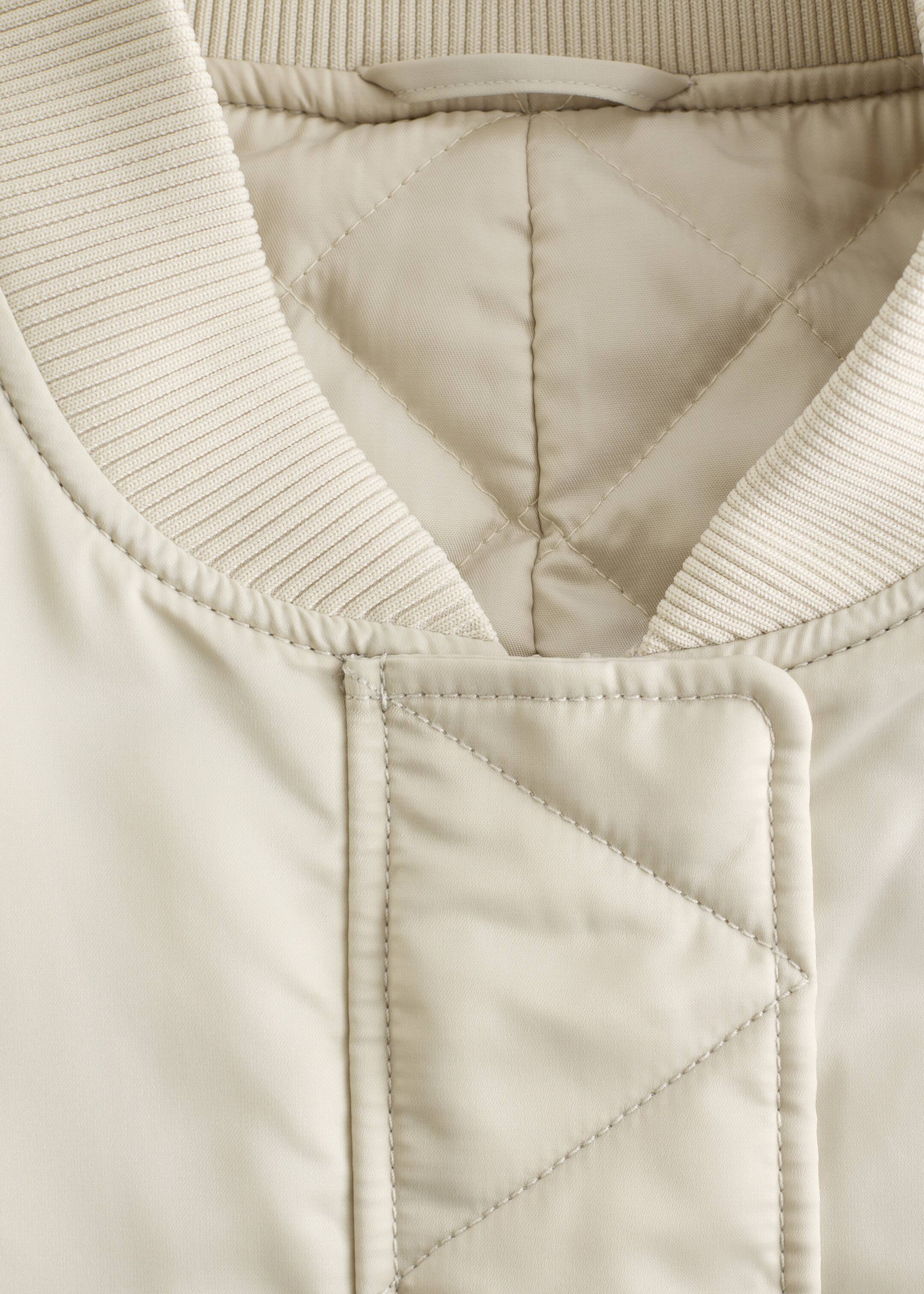 Ver imagen más grande: Padded Bomber Jacket - Beige - MUJER | H&M ES 8